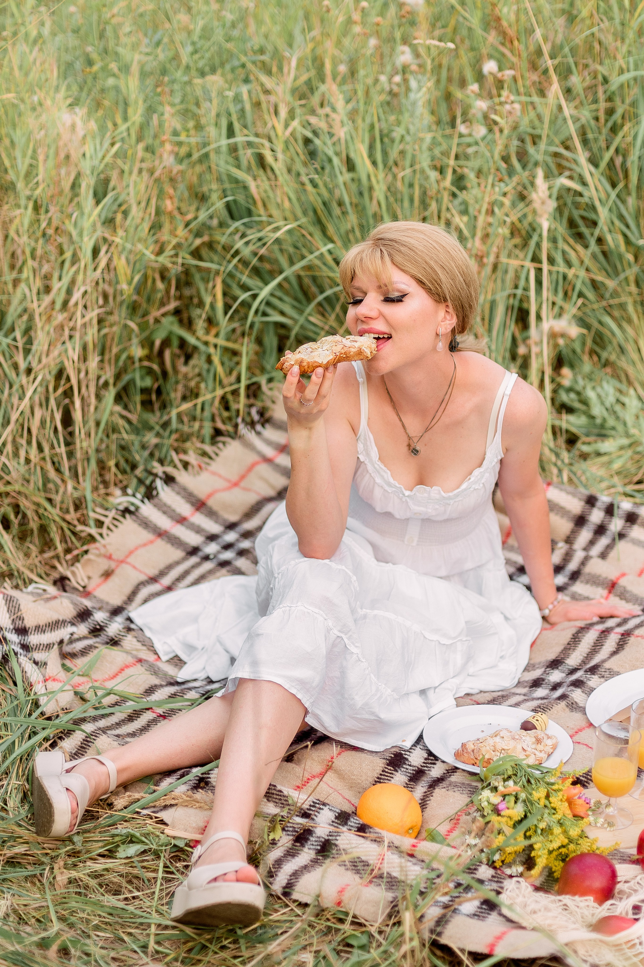 В поле. Фотограф Юлия Попова