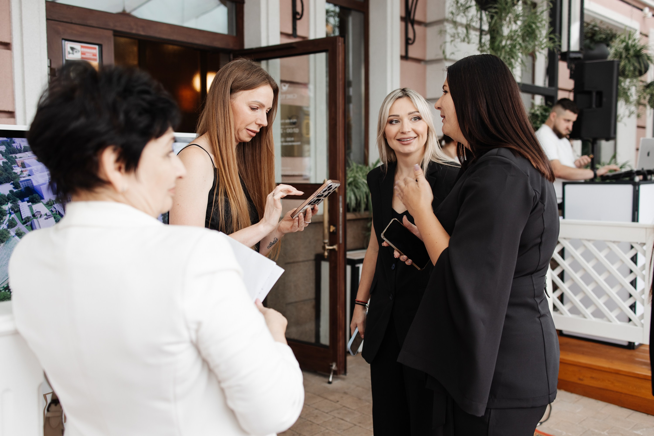 ГК «Стройальянс» Презентация ЖК «Премьер парк». Команда фотографов
