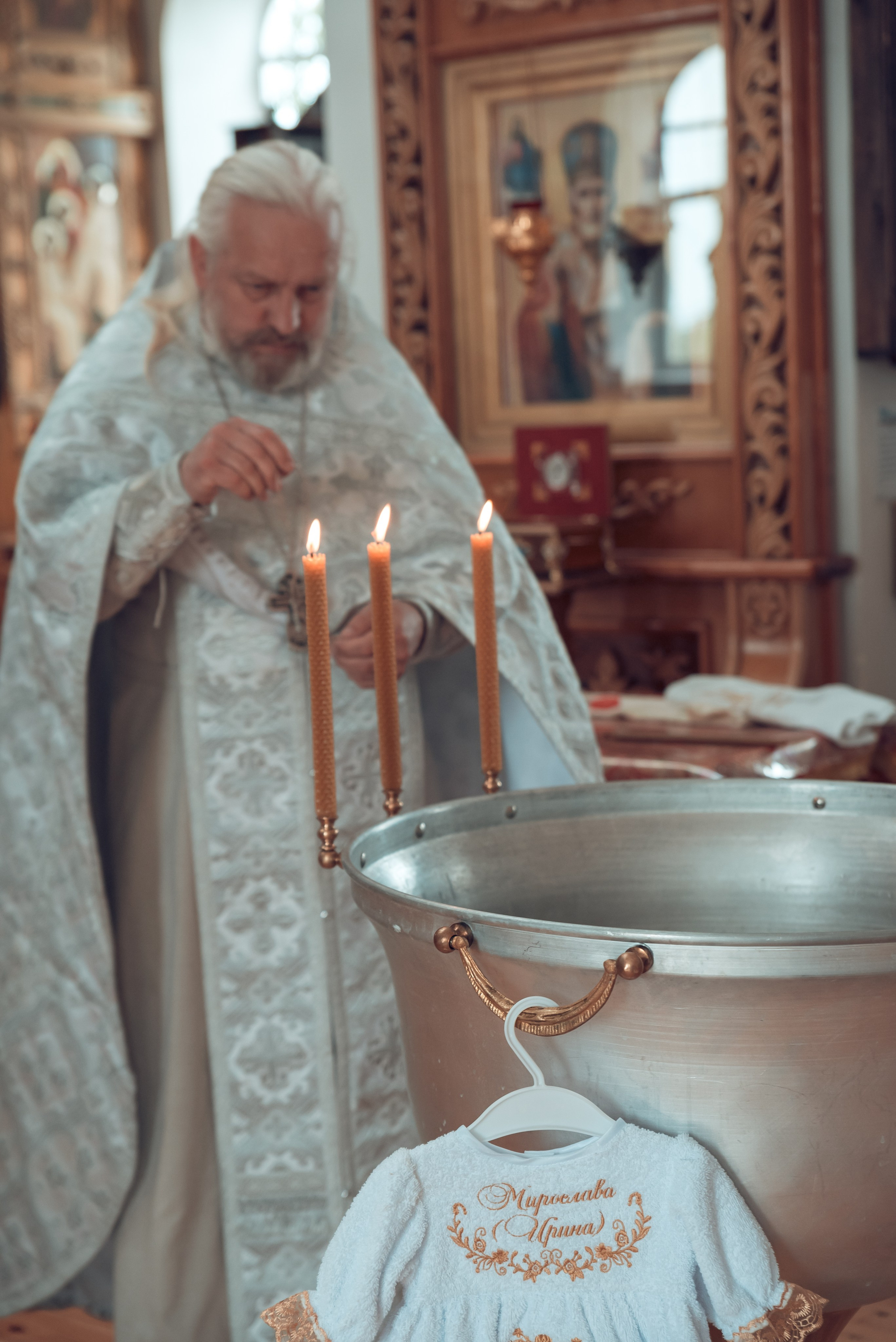 Фотограф в храме. Дарья Нетреба Фотограф на Крещение, Венчание Псков и область