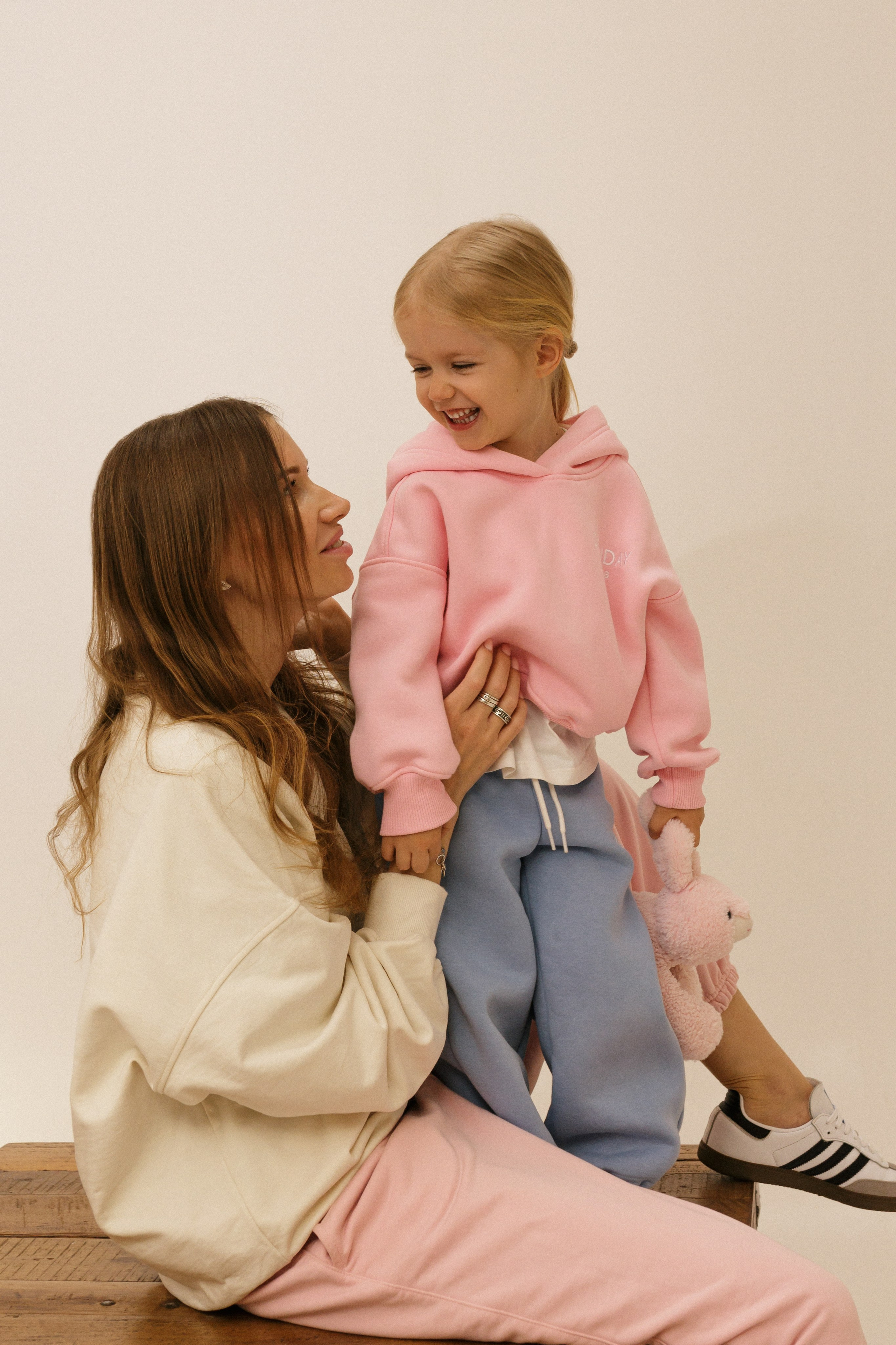 Irina & Emmy (@irashum_). Женский и семейный фотограф в Москве