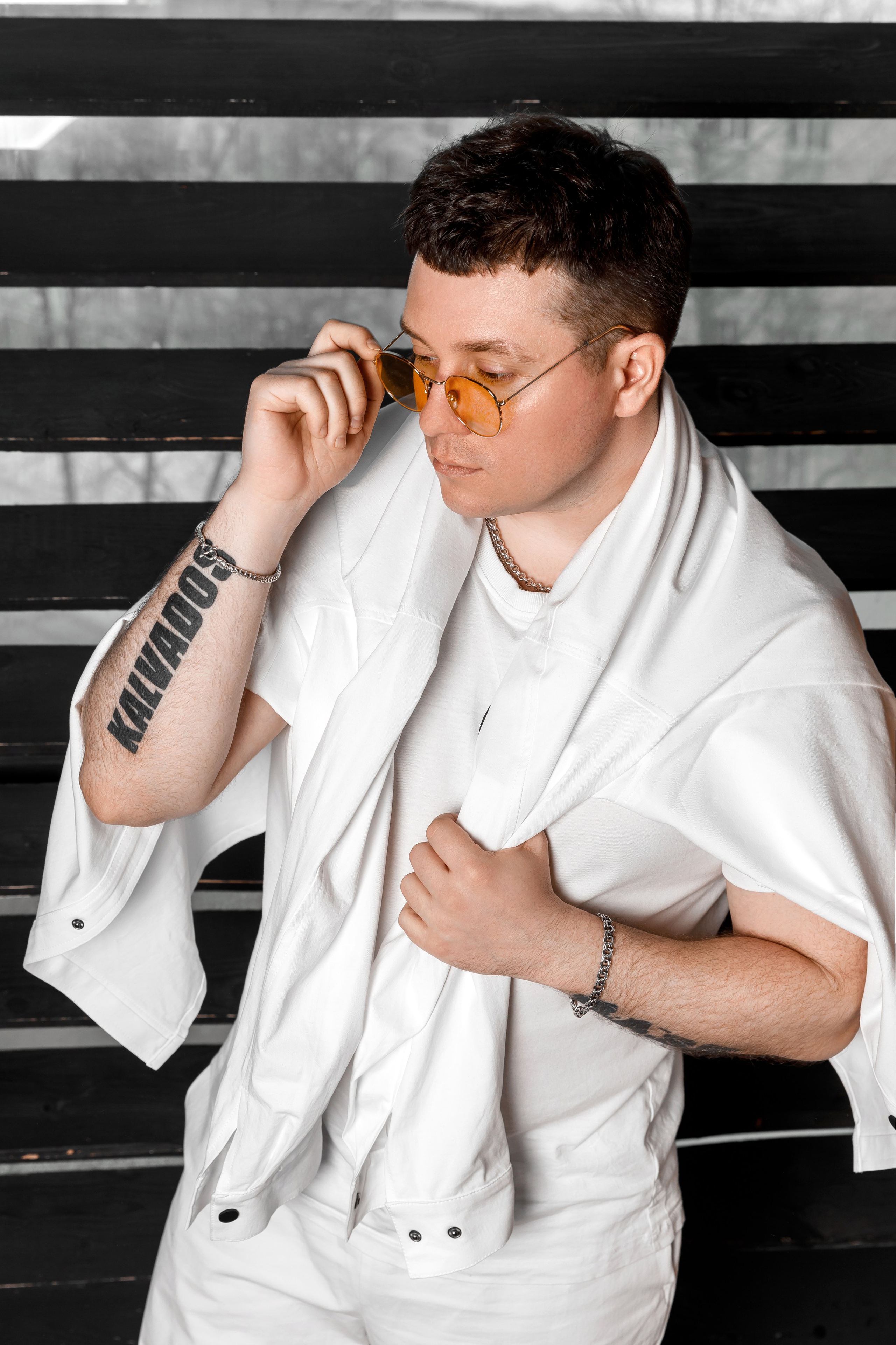 Фотосессия на обложки трека для KALVADOS. Photographer Viktoriya Markushina «My world throug»