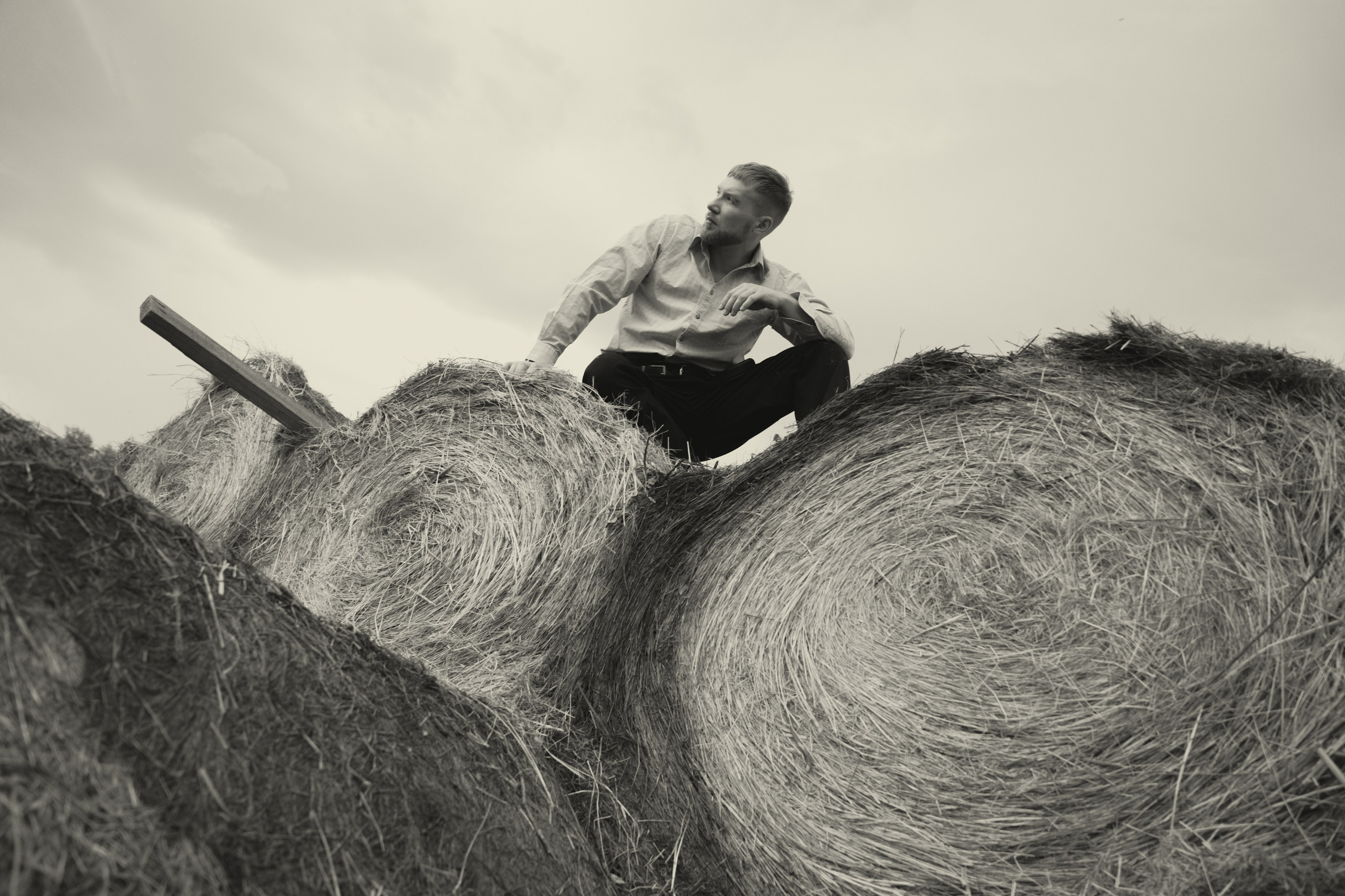 NIKOLAY. TUTSARKIS — Art Director | Stylist | Photographer