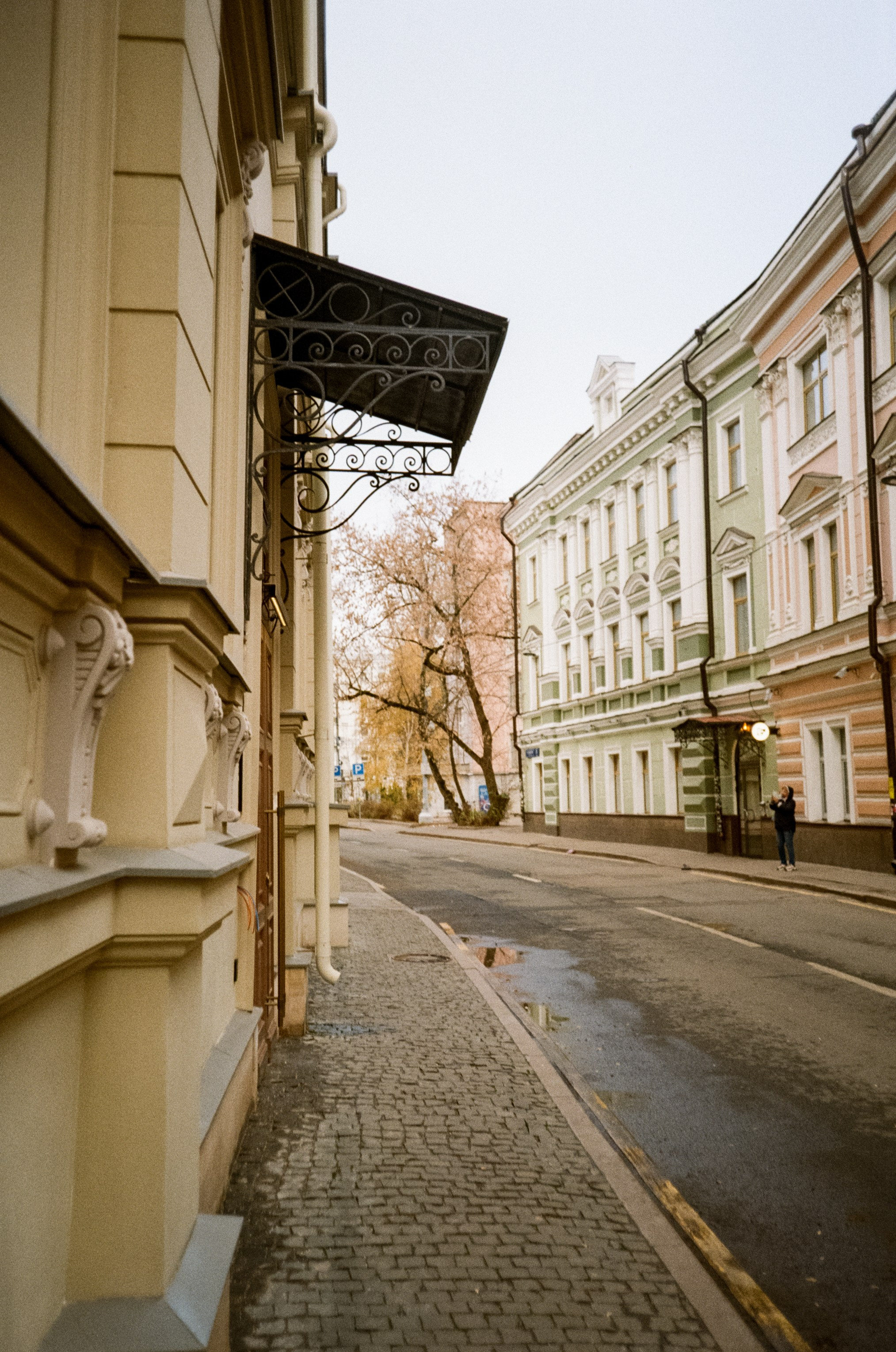 Чистые пруды, Покровка, Потаповский переулок / Cosina CX-1 / Kodak ProImage 100