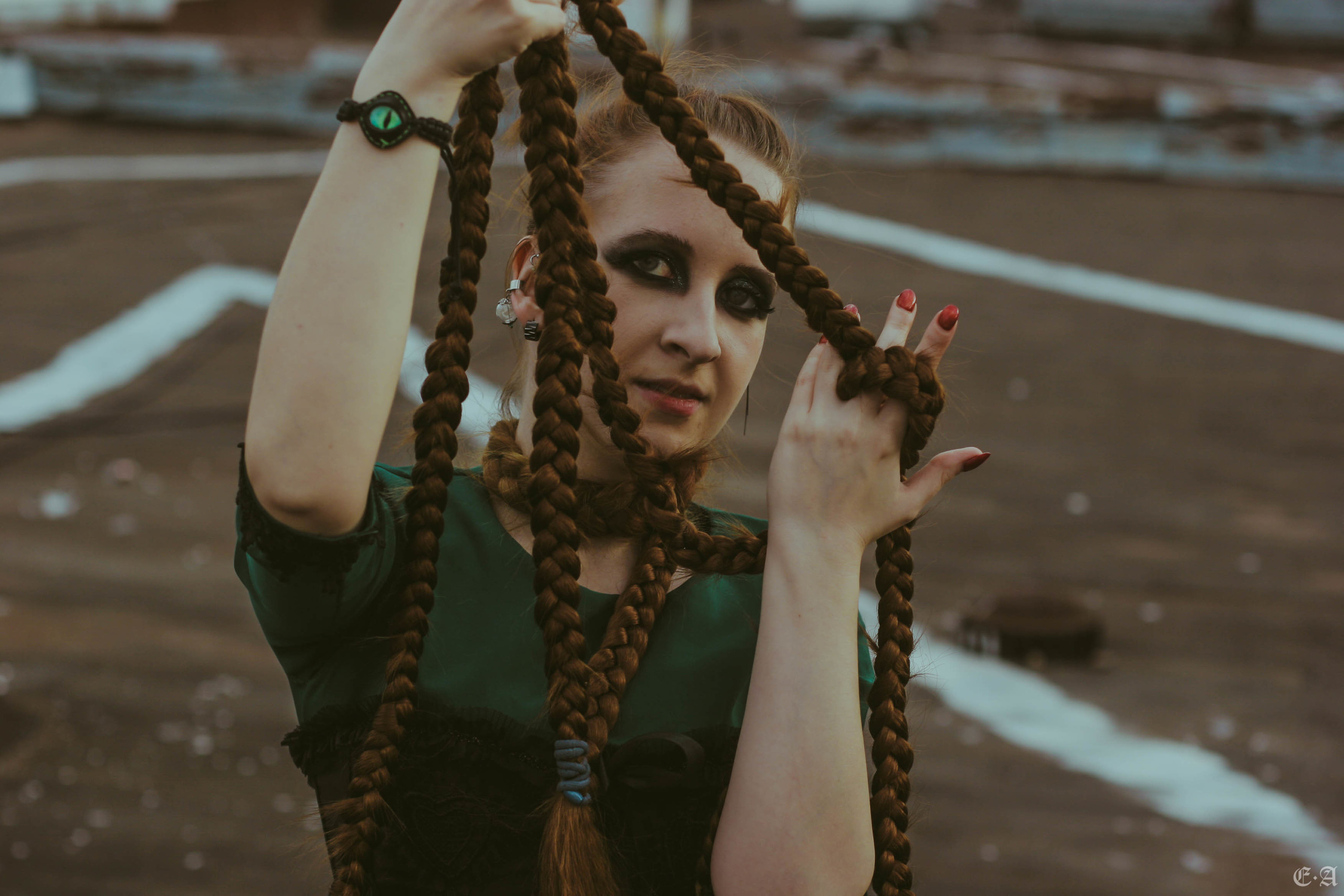 Урбанистическая обитель Рапунцель. Фотограф Ellairen