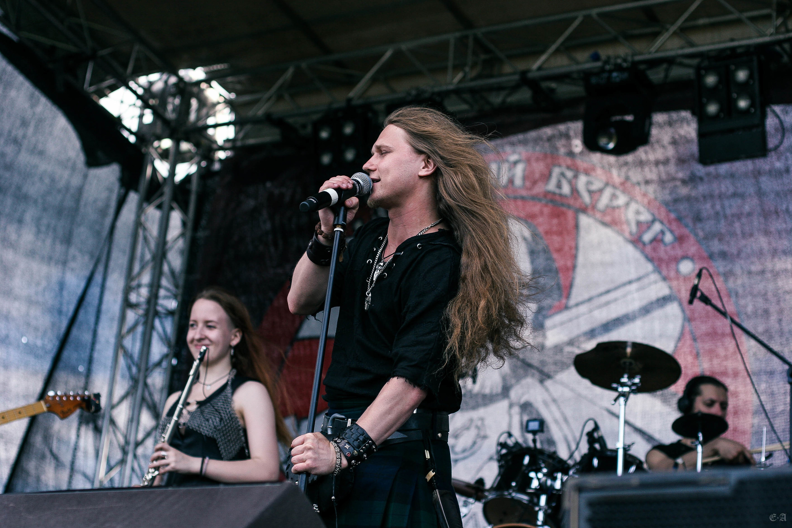 Группа «Ворон» на фестивале «Былинный берег 2019». Фотограф Ellairen