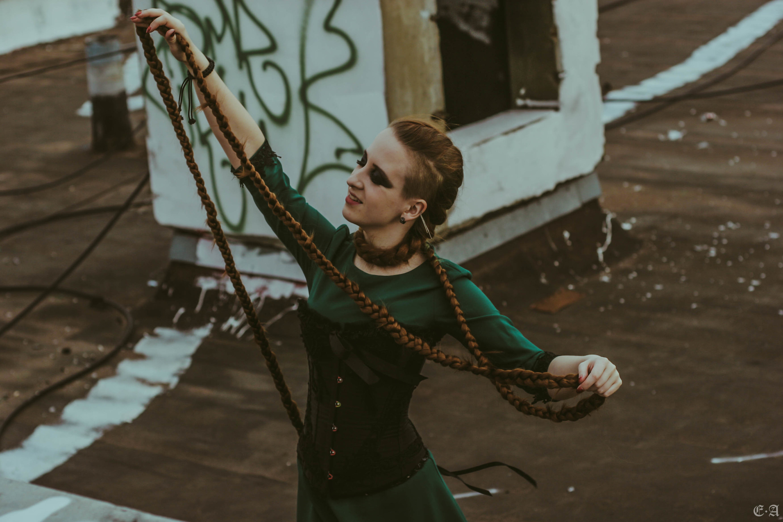 Урбанистическая обитель Рапунцель. Фотограф Ellairen