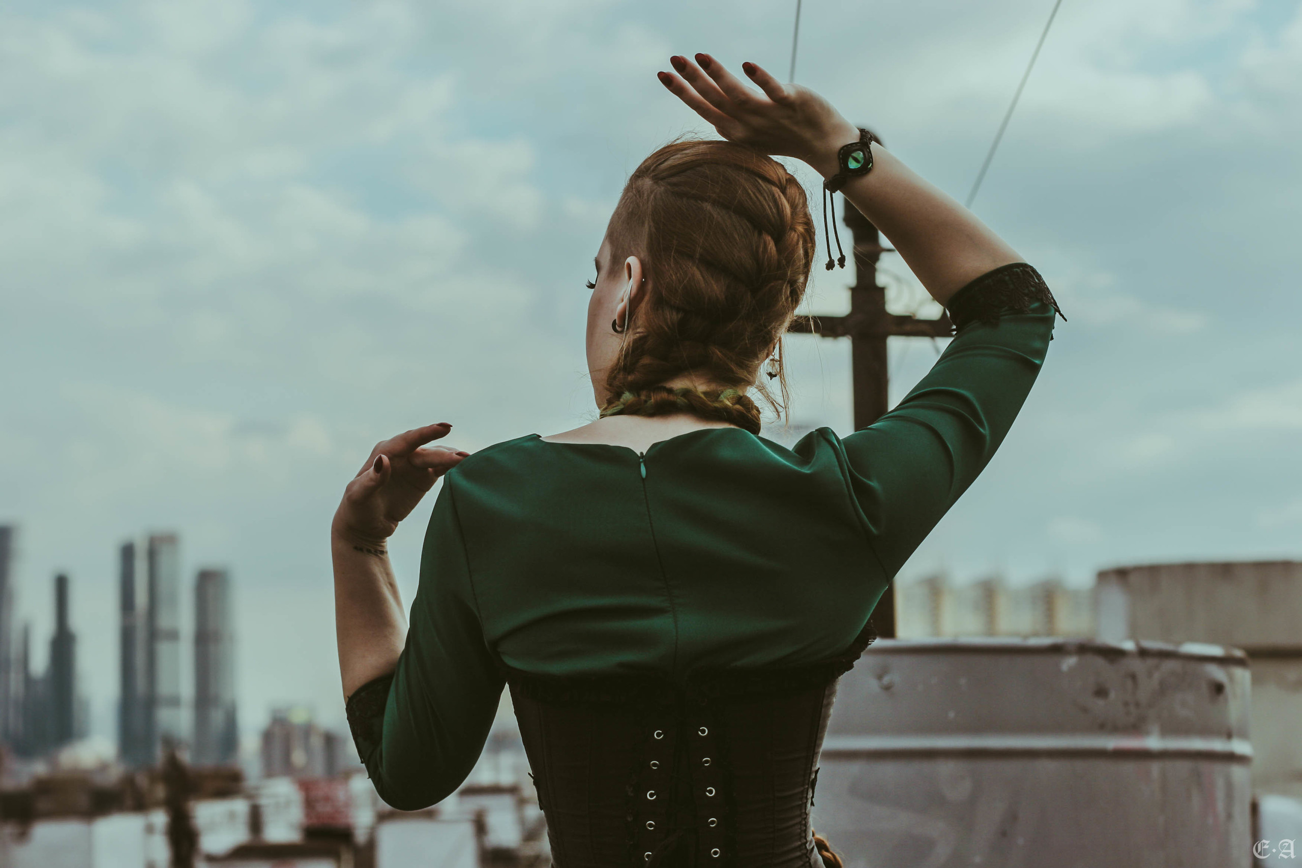 Урбанистическая обитель Рапунцель. Фотограф Ellairen