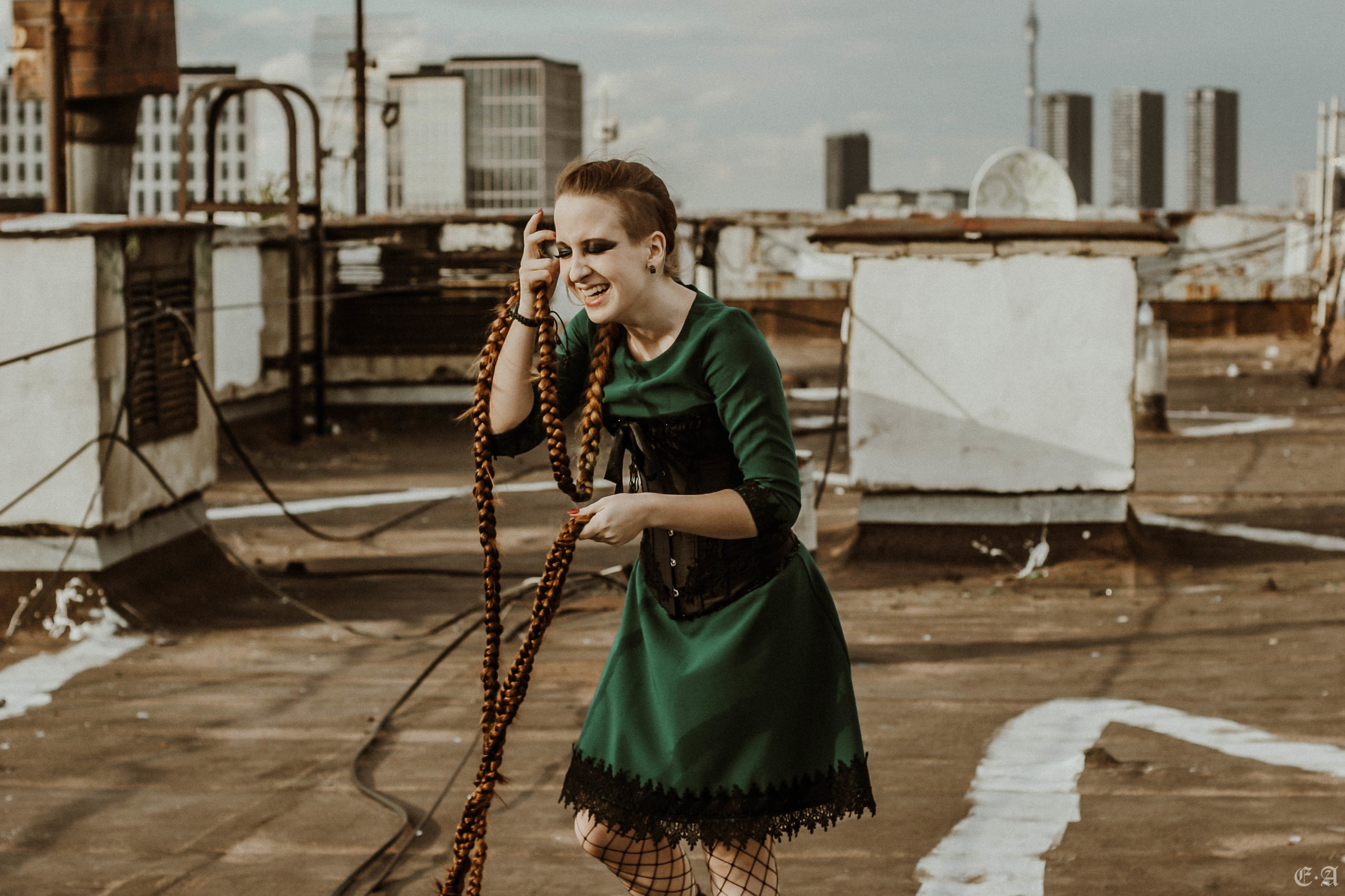 Урбанистическая обитель Рапунцель. Фотограф Ellairen