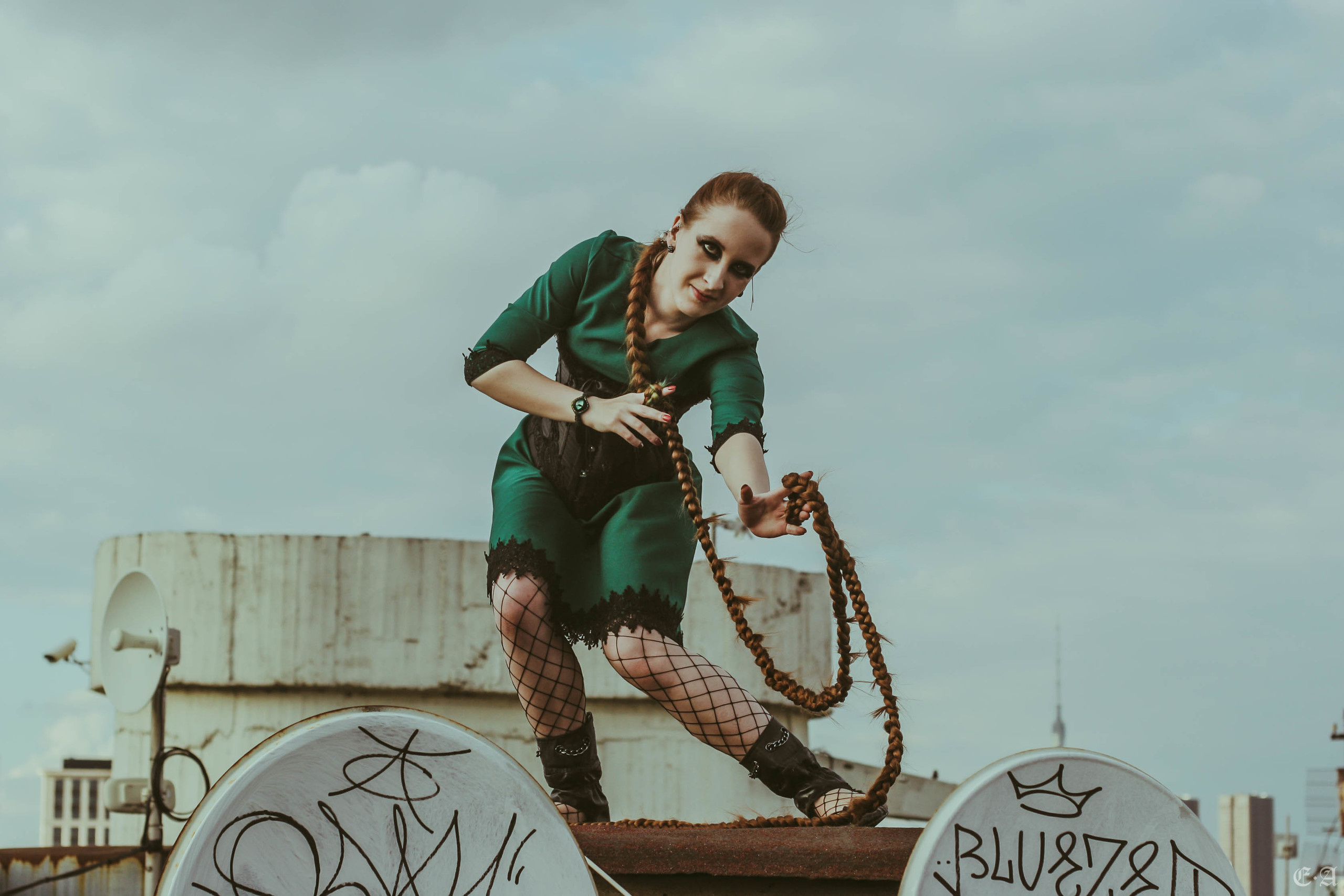 Урбанистическая обитель Рапунцель. Фотограф Ellairen