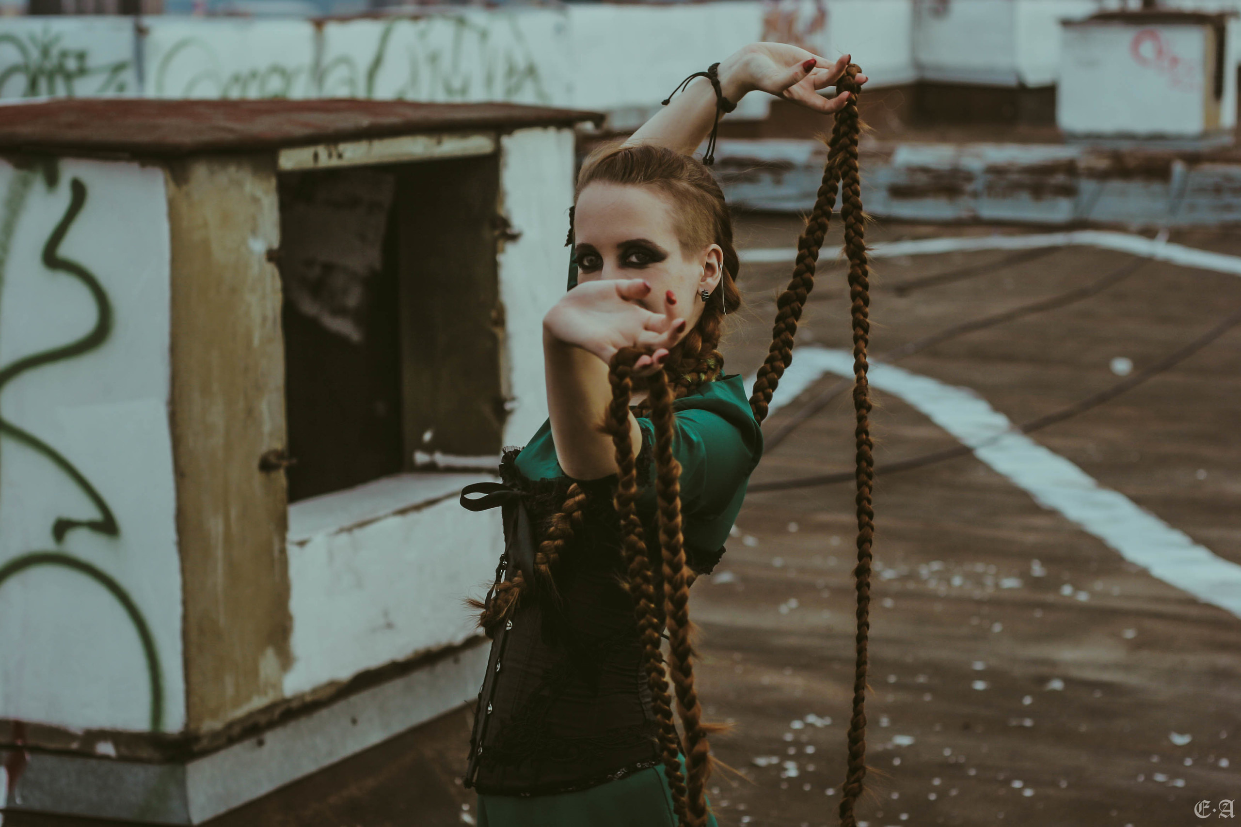 Урбанистическая обитель Рапунцель. Фотограф Ellairen