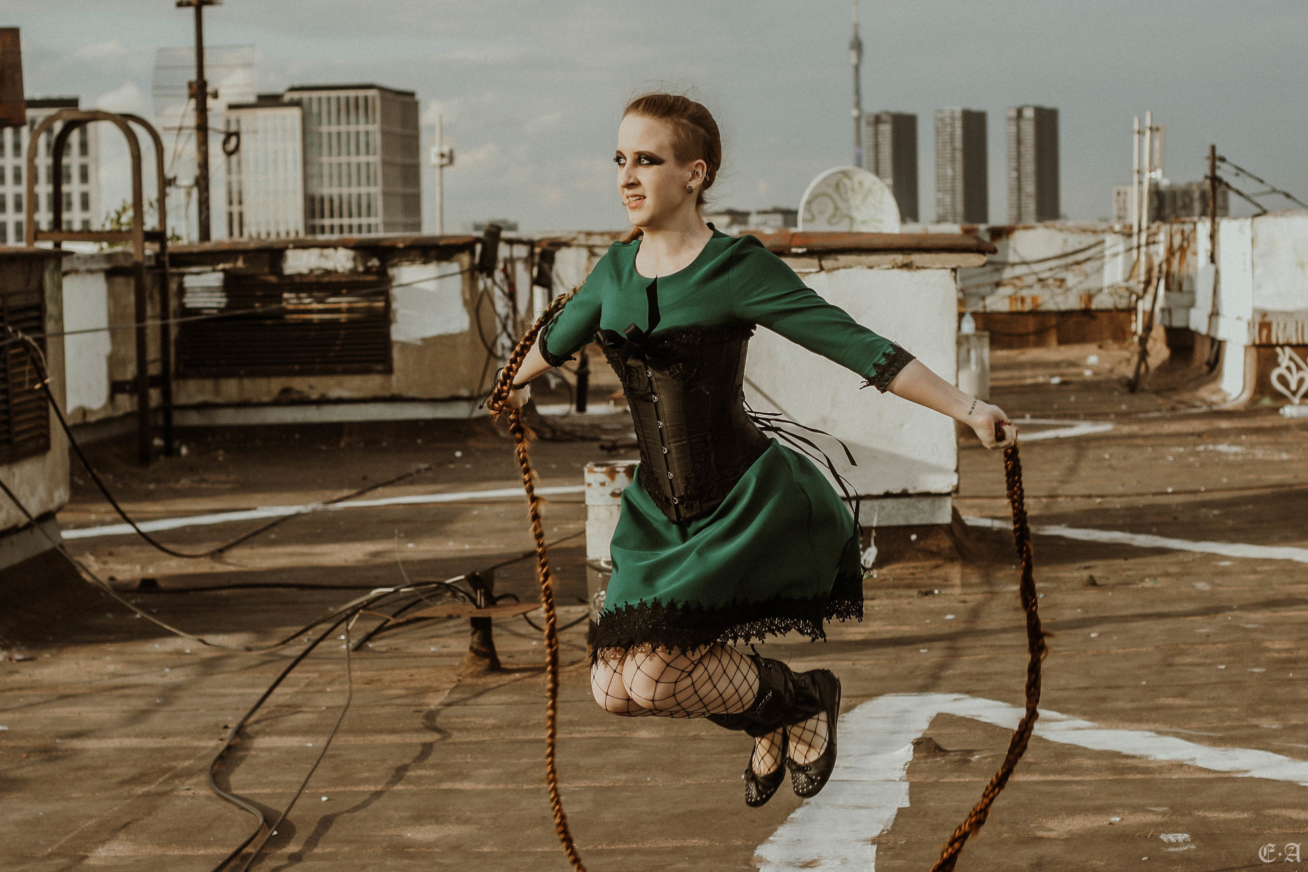 Урбанистическая обитель Рапунцель. Фотограф Ellairen