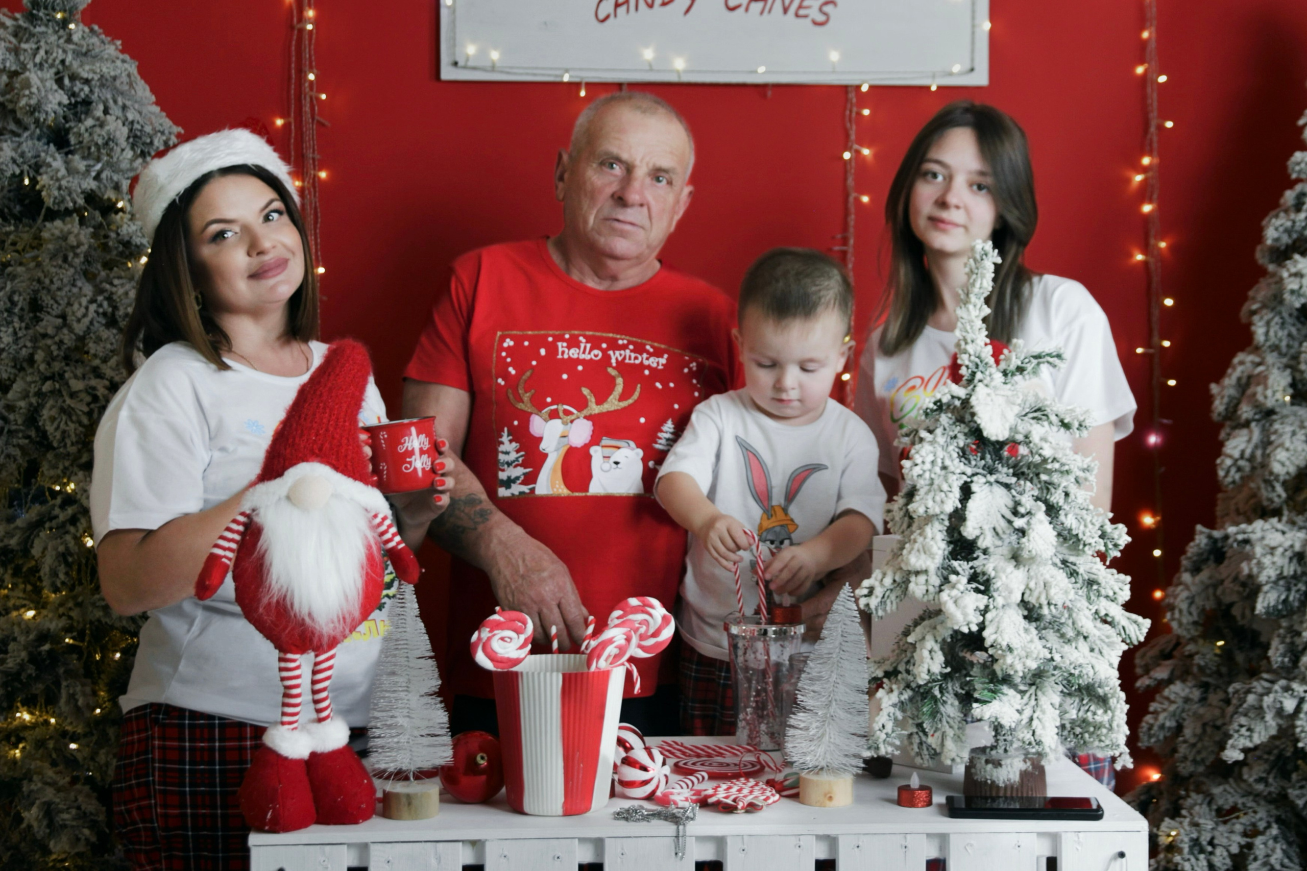 НОВОГОДНЯЯ ФОТОСЕССИЯ. ВИДЕОГРАФ И ФОТОГРАФ В НОВОРОССИЙСКЕ / АНАПЕ / ГЕЛЕНДЖИКЕ