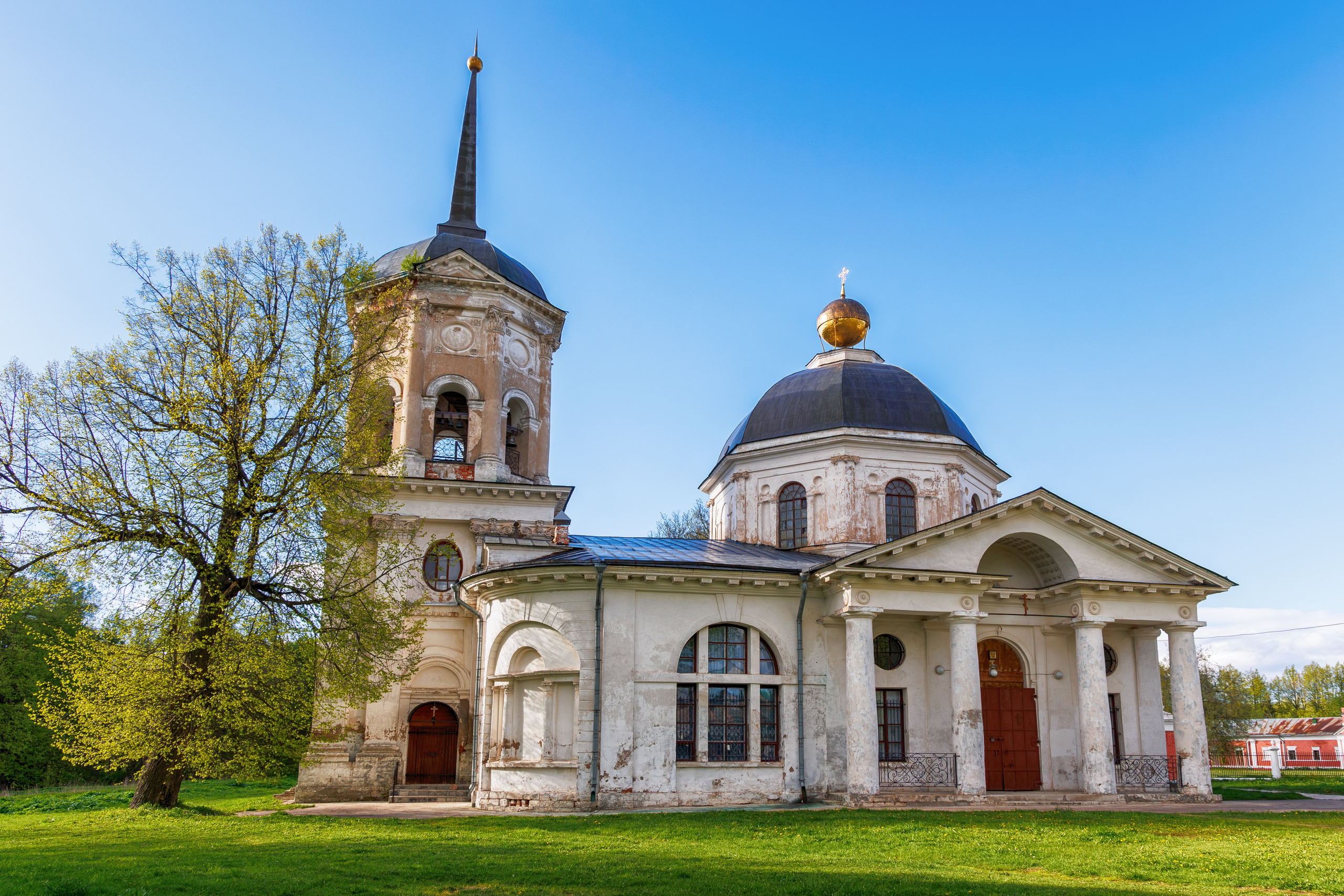 Тайны Яропольца: Усадьба Гончаровых и следы Пушкина. 1000 куполов России, фотопроект Вадима Квятковского и Надежды Ельцовой