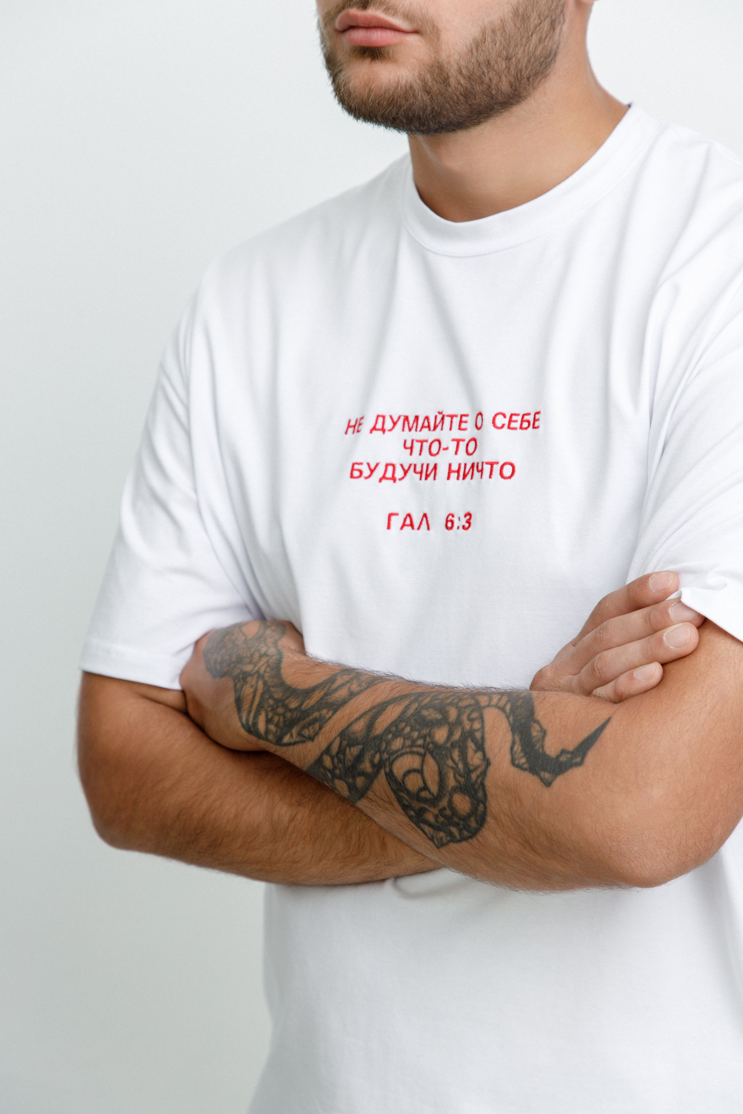 Каталог для бренда футболок. Фотограф Ксения Третьякова, Санкт-Петербург