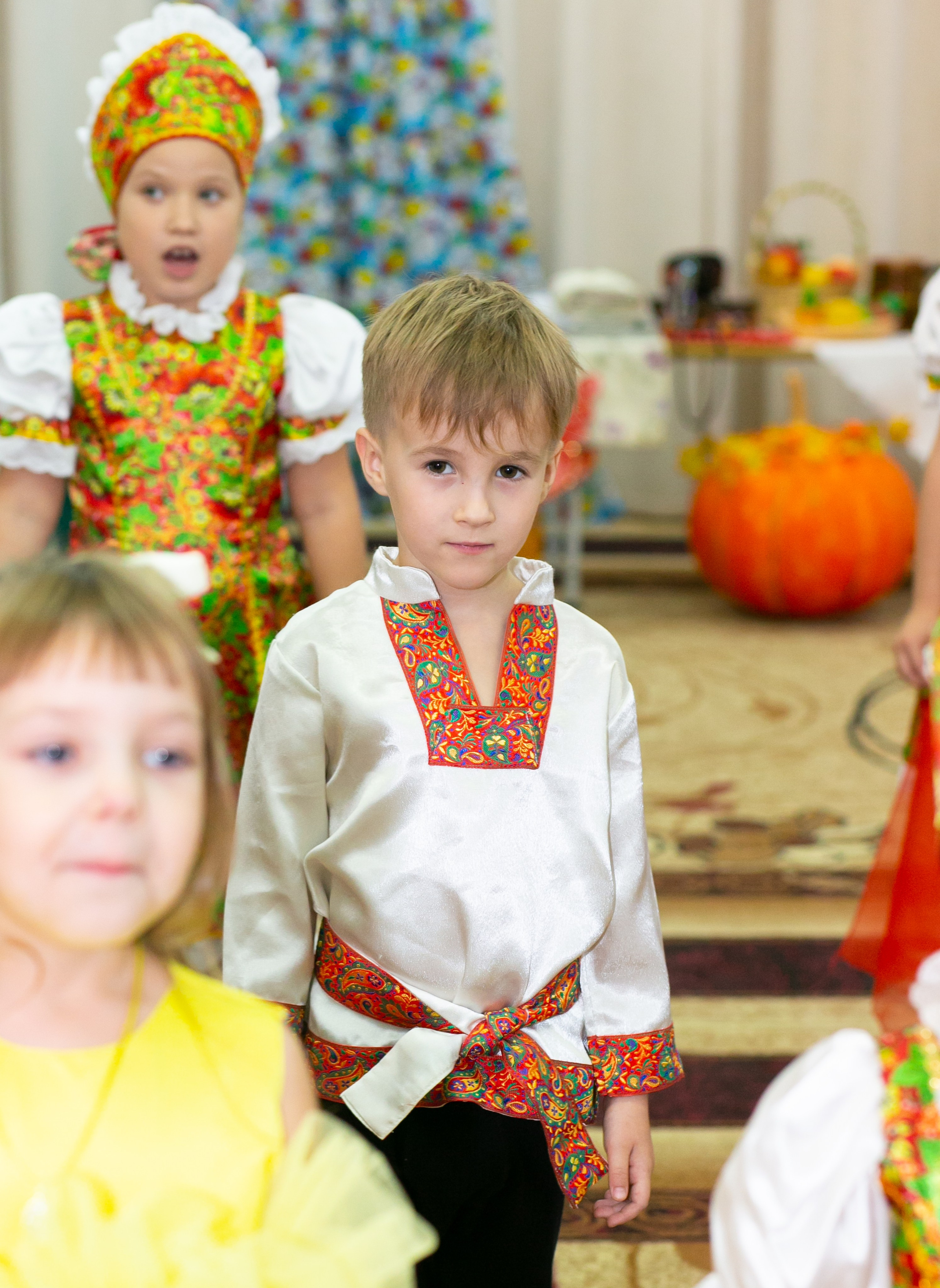 Выпускные и Утренники. Фотограф новорожденных и семейный фотограф НСО г. Бердск Марина Львова