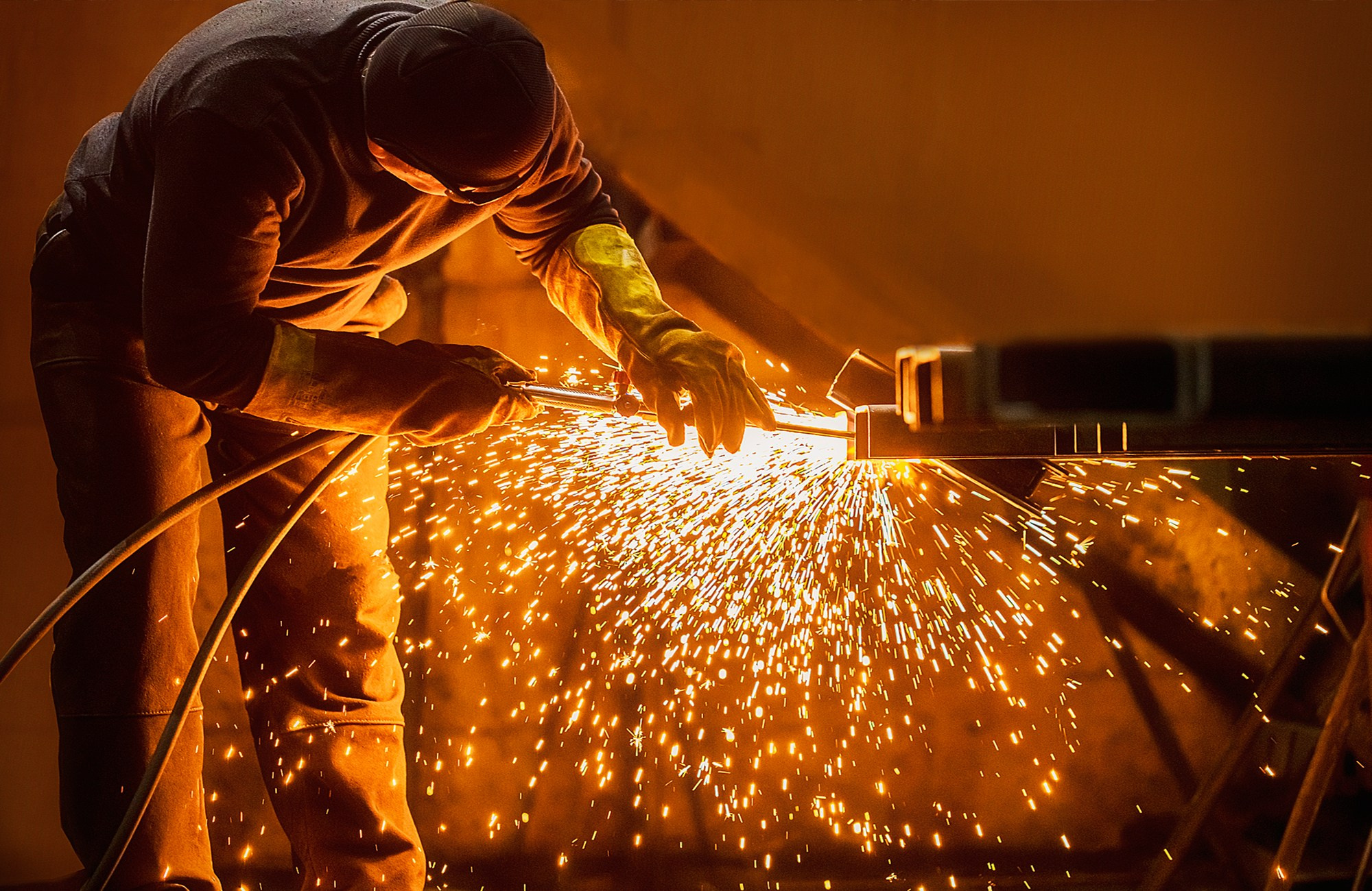 Фотограф и графический дизайнер Владимир Пуставетов