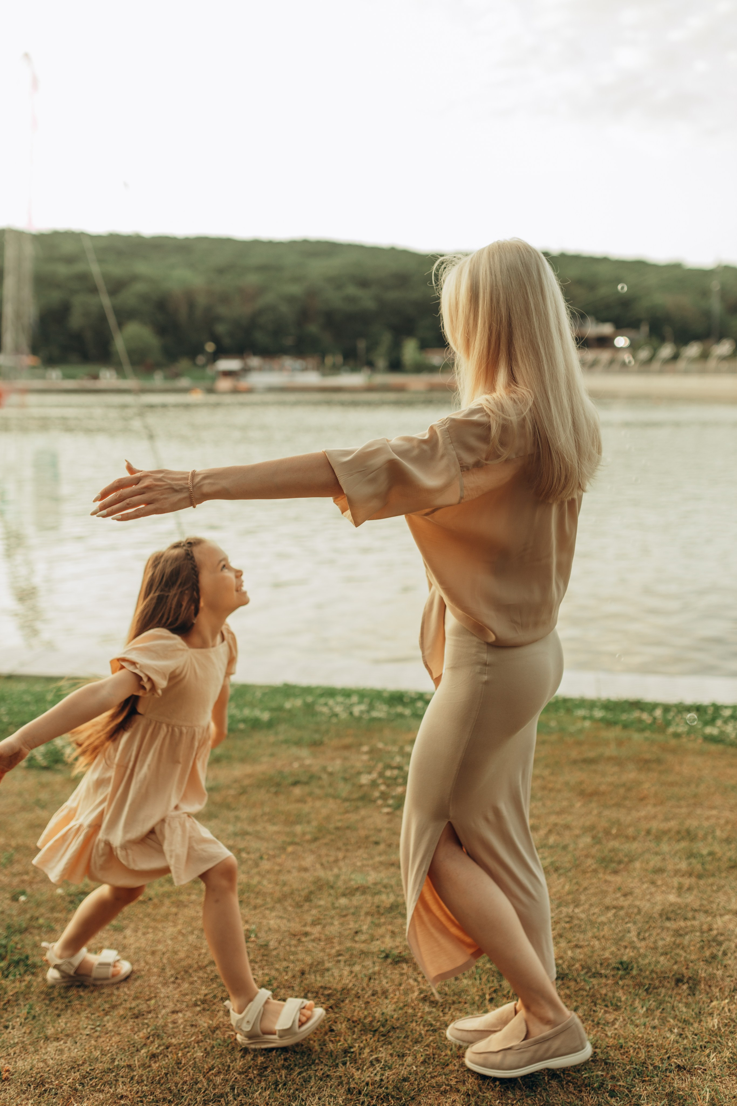 Фотосессия на Комсомольском пруду Анна и Милана. Фотограф в Ставрополе Svetlana Matveeva