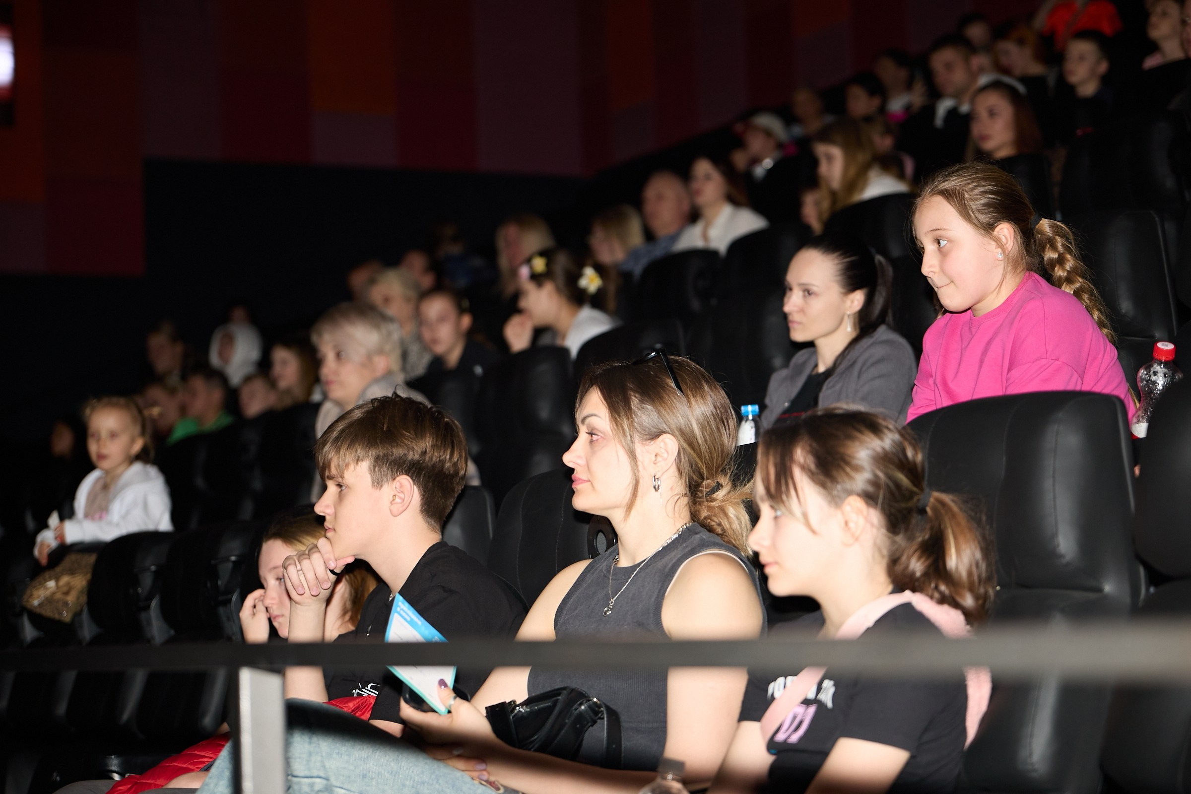 Кинотеатр Моремолл Сочи (Никита Тарасов). Профессиональный фотограф в Сочи Виктория Джой. Обучение