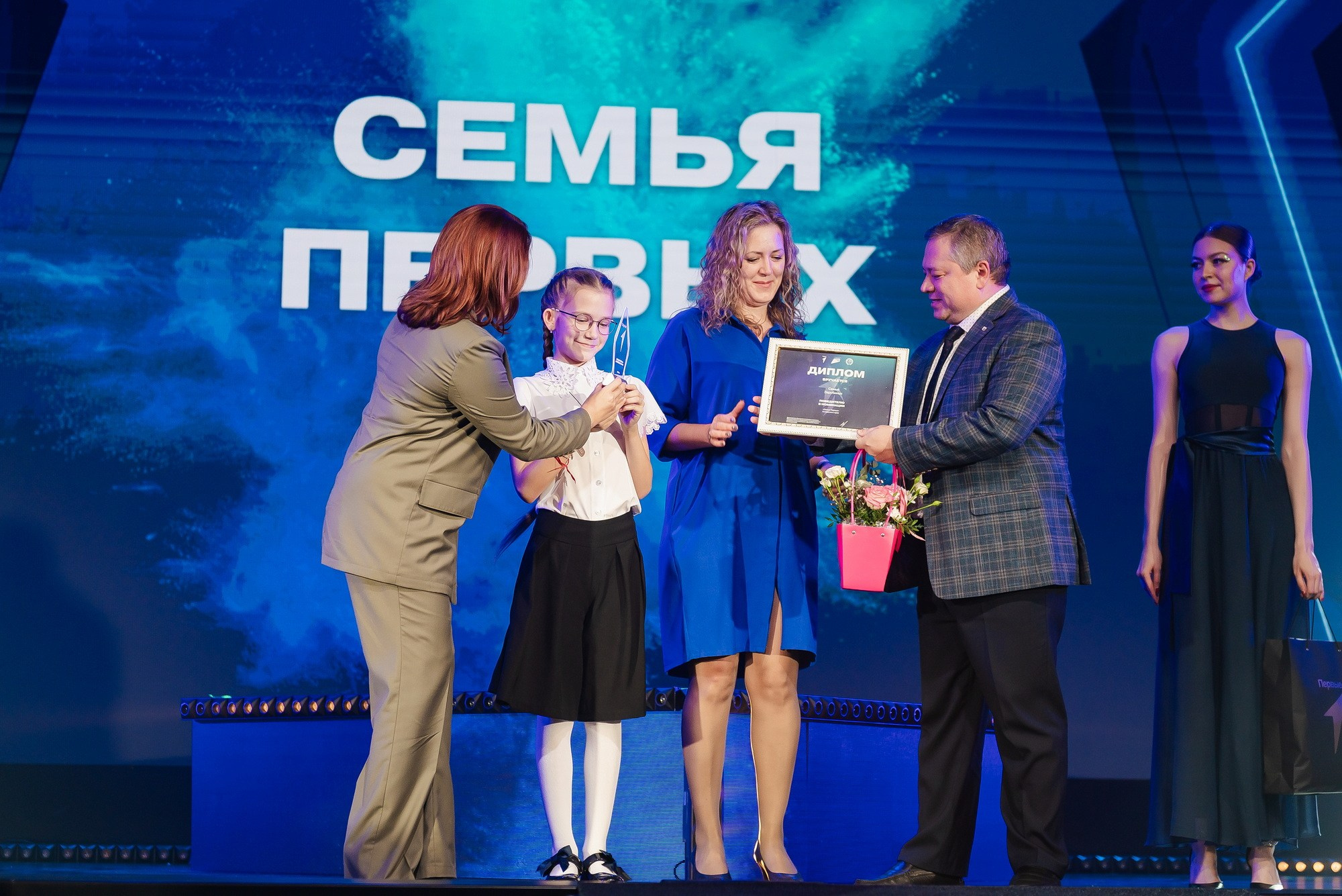 Краевая премия регионального отделения Движения Первых. Свадебный и репортажный фотограф Никита Сницарев в Барнауле