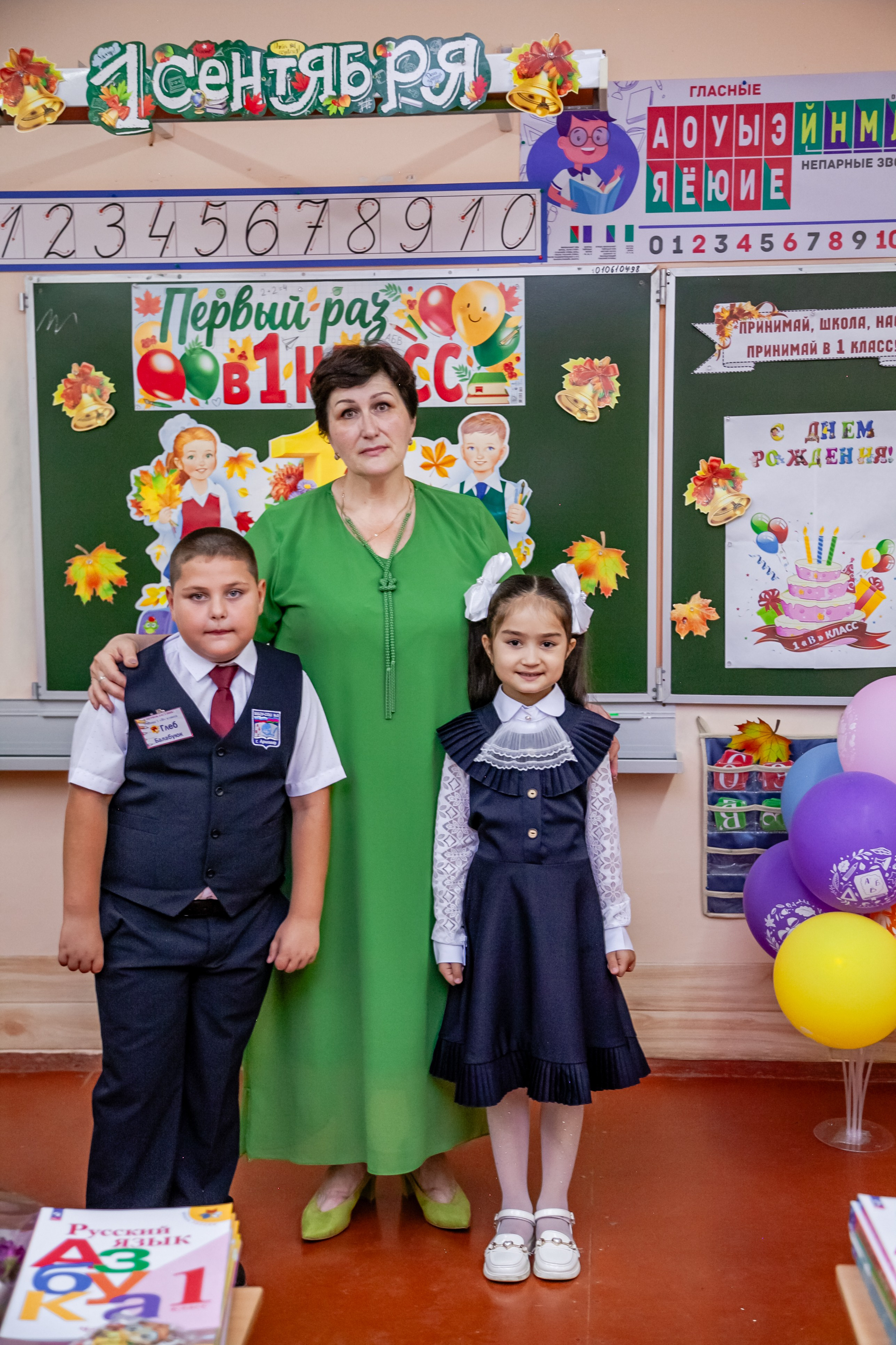 1 сентября линейка. Свадебный и семейный фотограф в Армавире