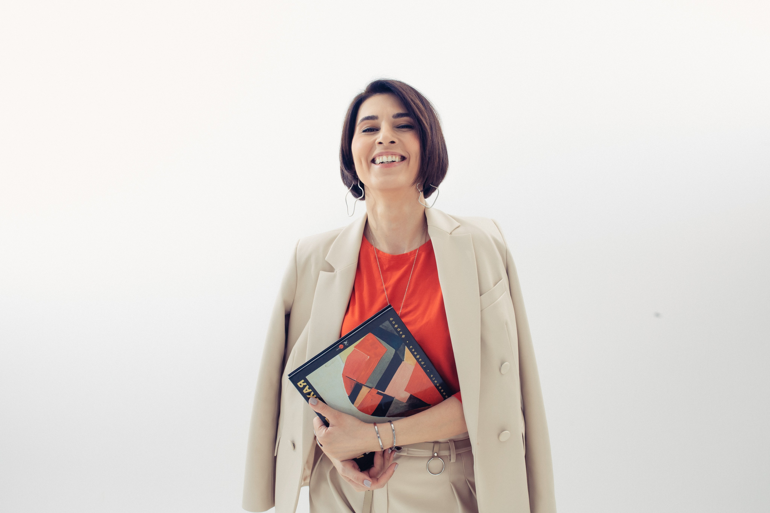 Яркий контент для хозяйки клуба Wise Art Ольги Полуэктовой. Фотограф в Москве Наталья Спиридонова