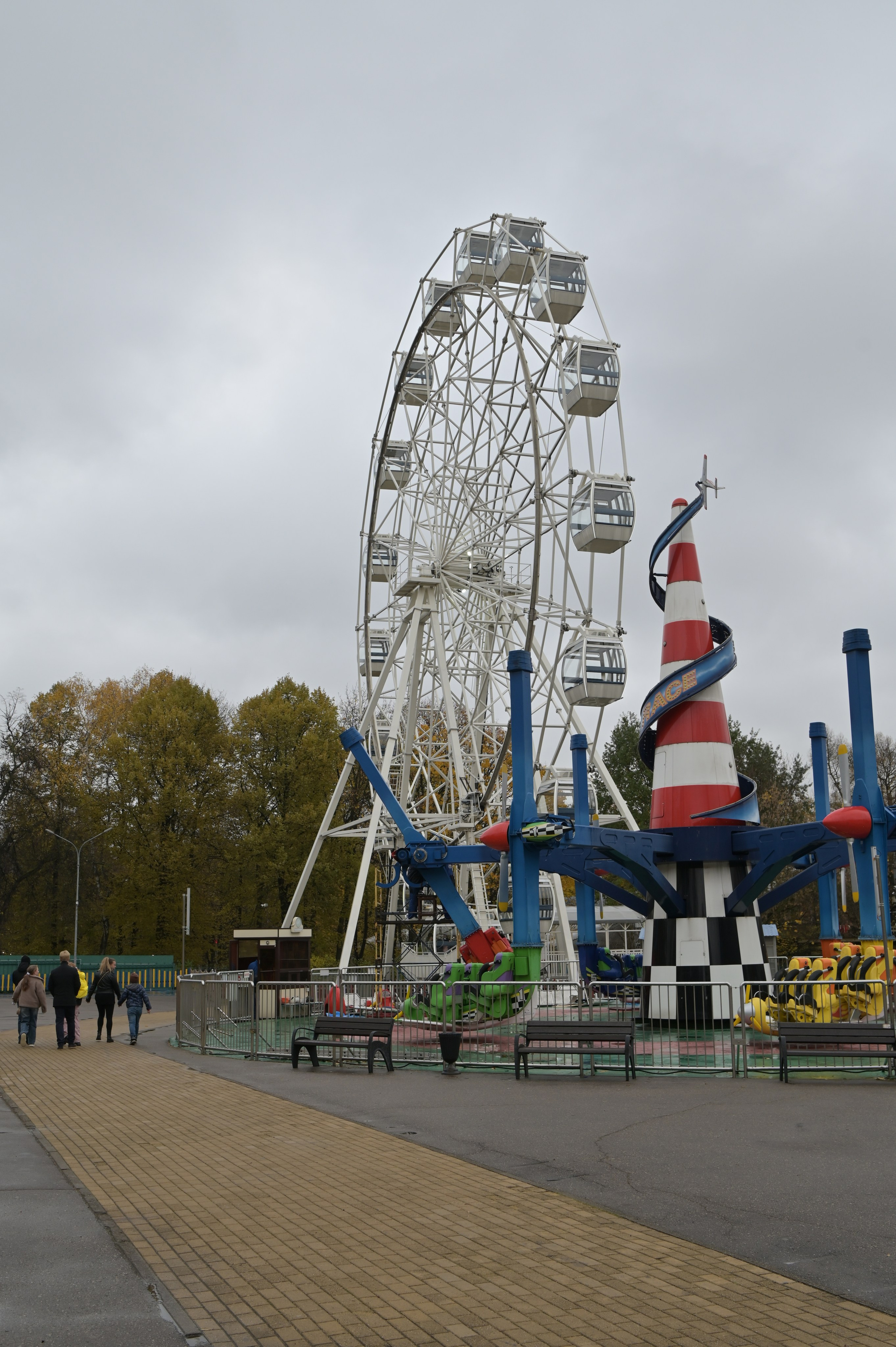 20241026 Сокольники. Дмитрий Ремизов. Фотография, как хобби