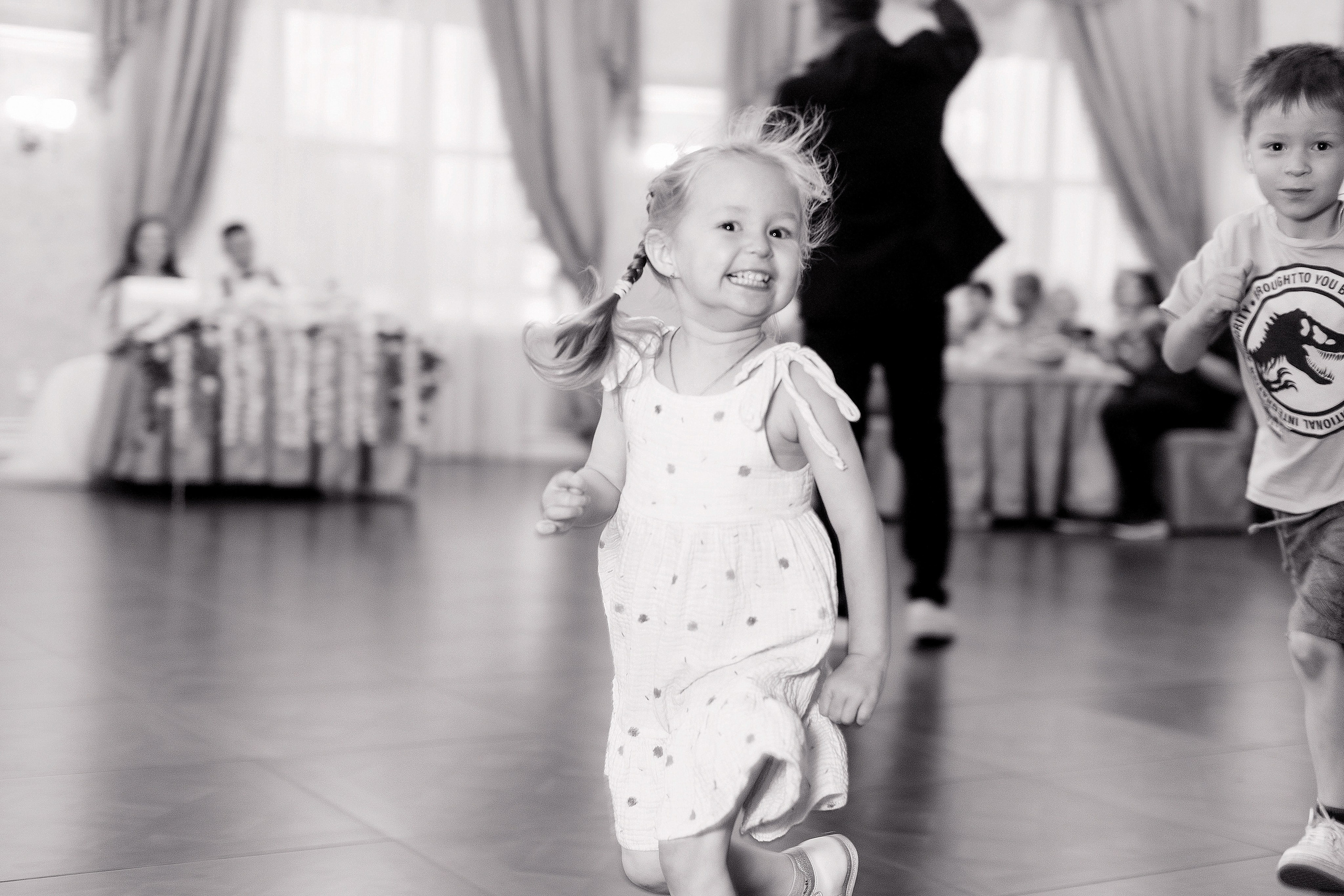 Саша и Камилла. Свадебная съемка в Казани и Волжске. Портретный и репортажный фотограф в Чебоксарах Андриян Чаркин