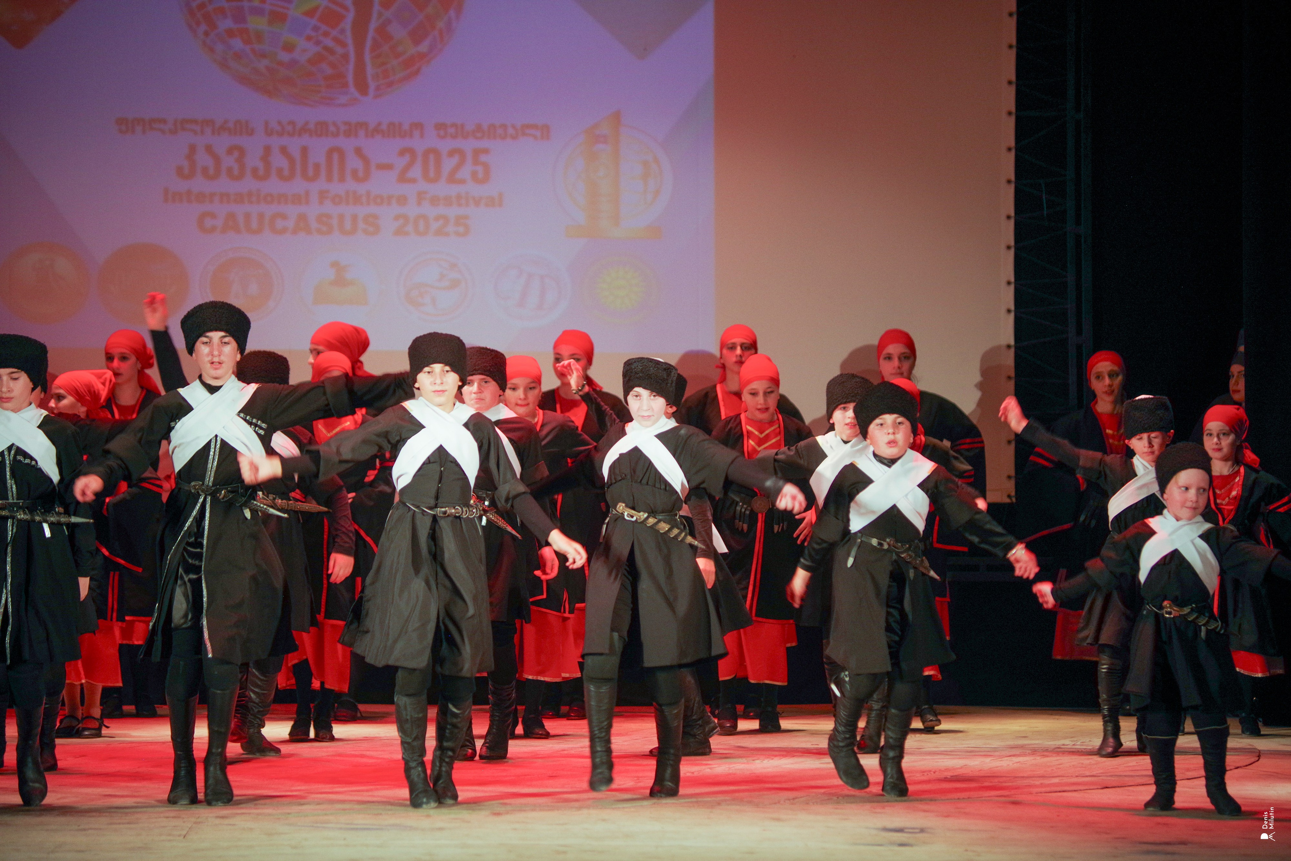 Танцы в прекрасном Они. Портретный фотограф Денис Милютин