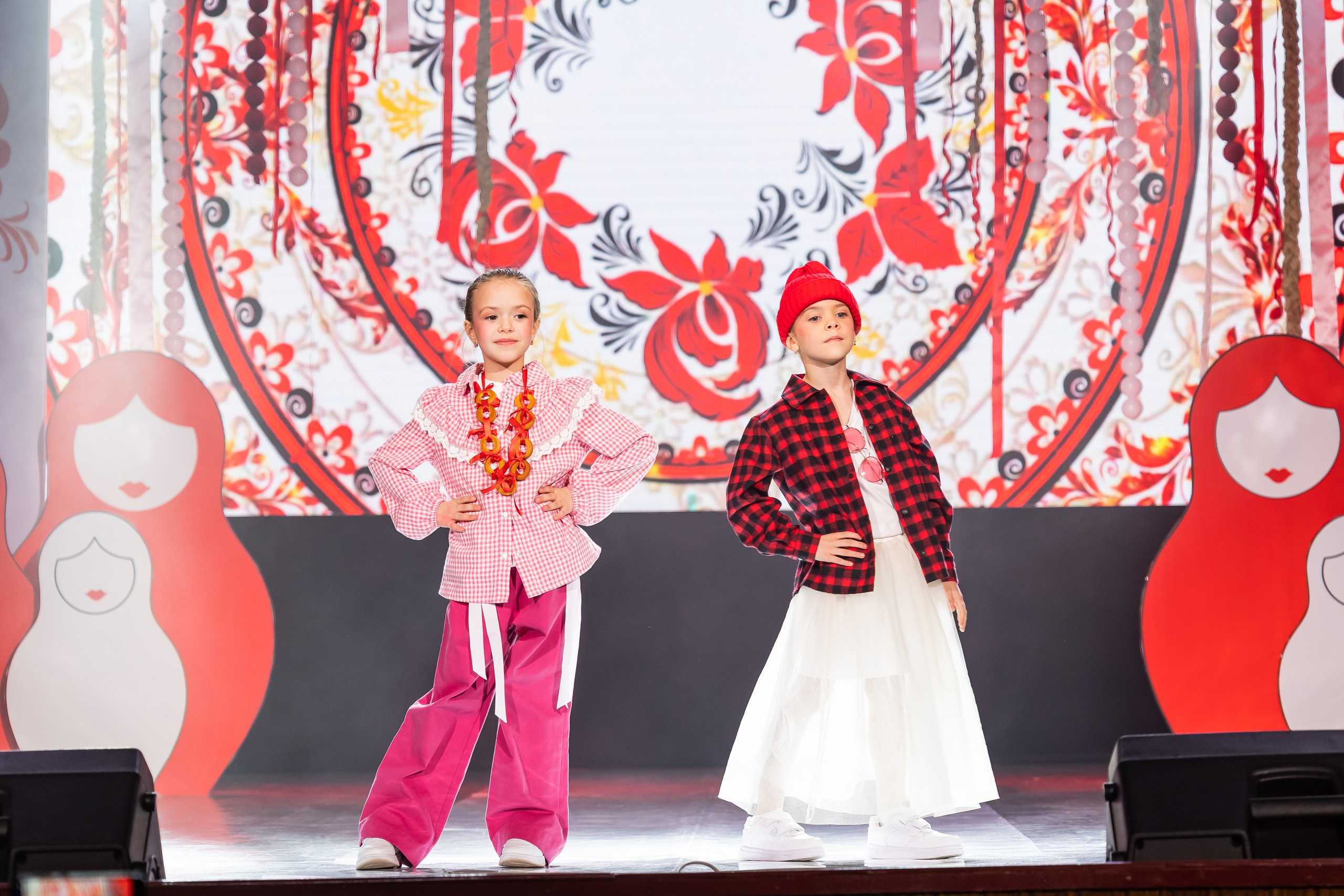 Показ Happy Kids. Выпускные альбомы во Владивостоке