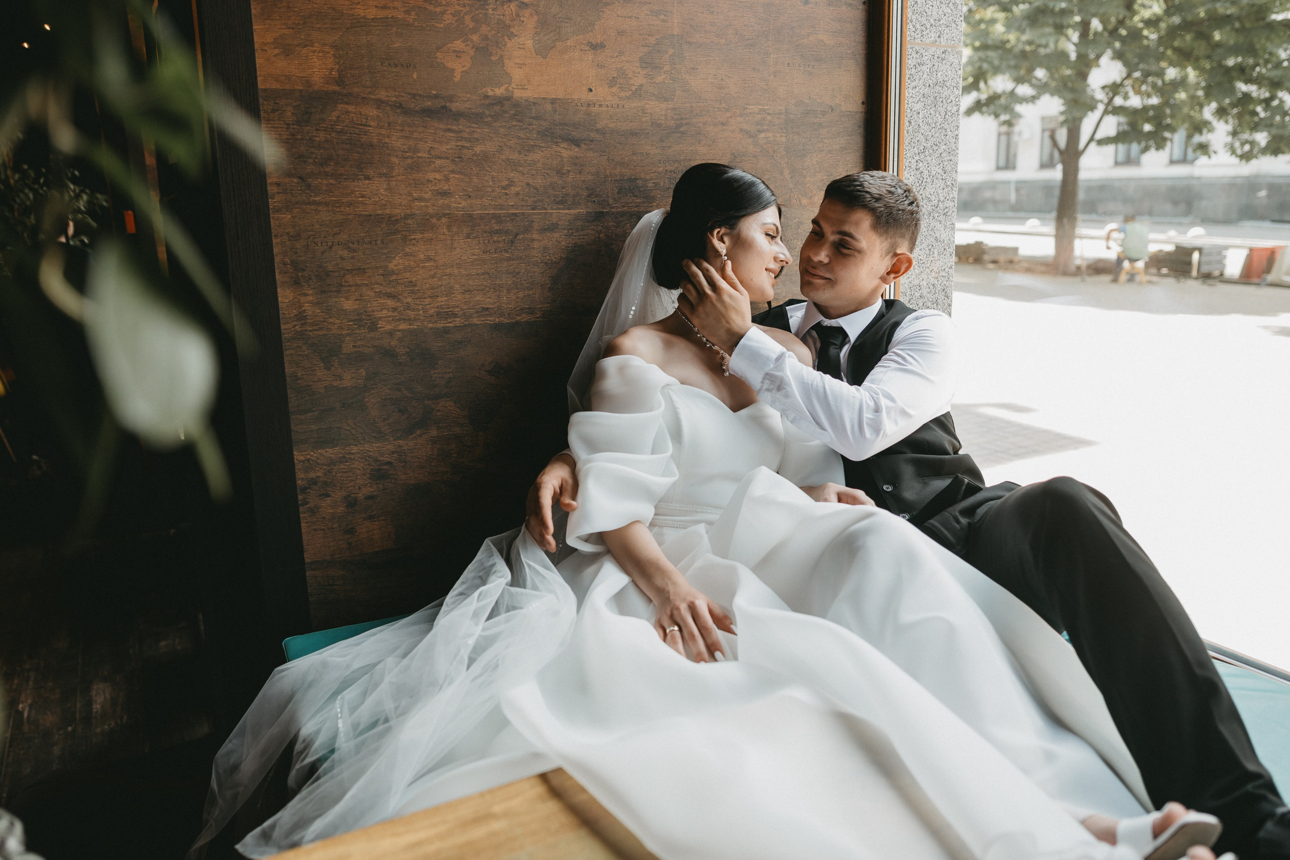 Свадебная прогулка. Свадебный и семейный фотограф Луганск, Ростов, Краснодар Роман Мацнев