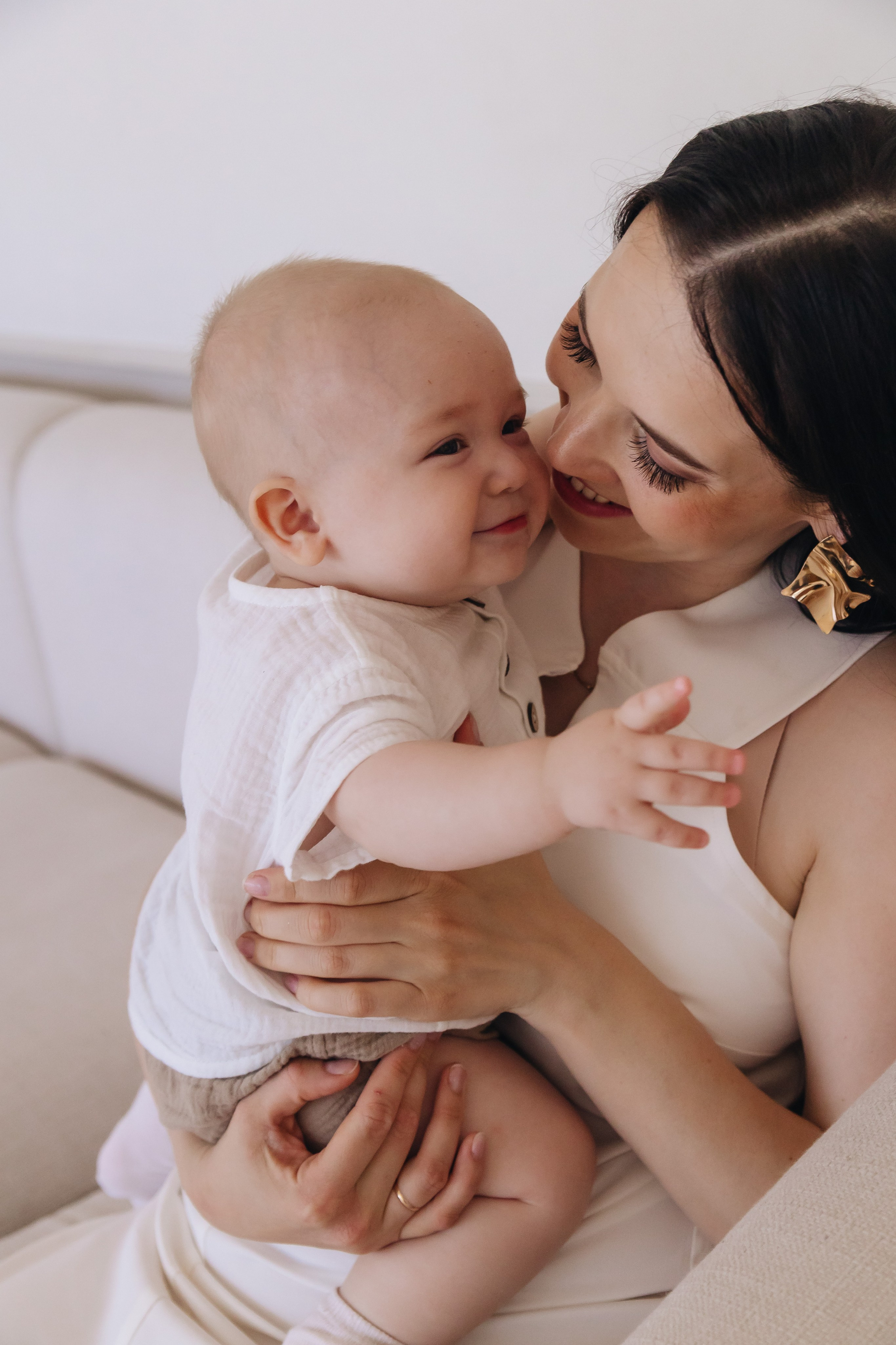 Семейная фотосессия в студии. Свадебный, семейный фотограф, контент съёмка. Екатеринбург. Елена Граф