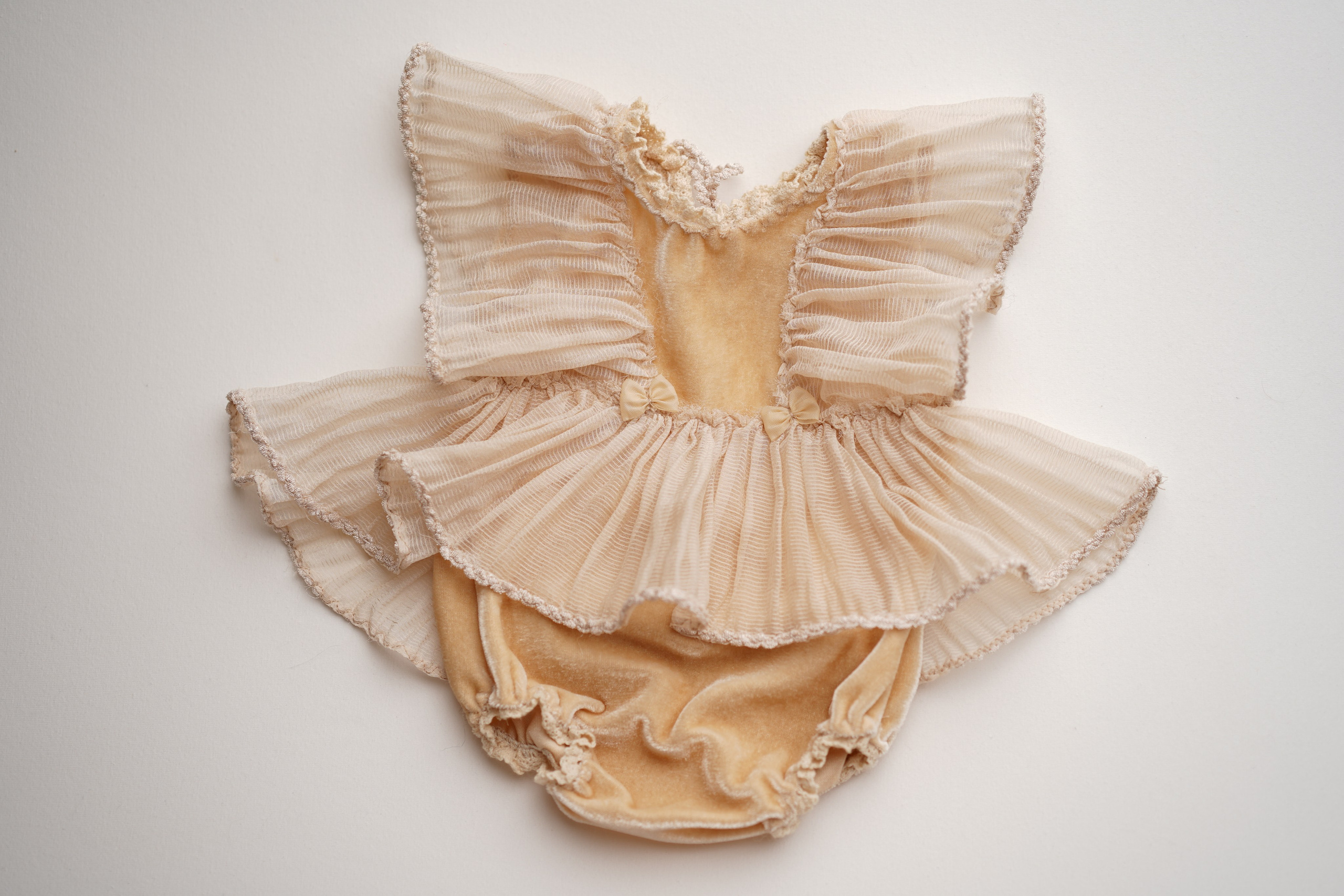 Платья. Фотограф новорождённых в Москве Елена Левина