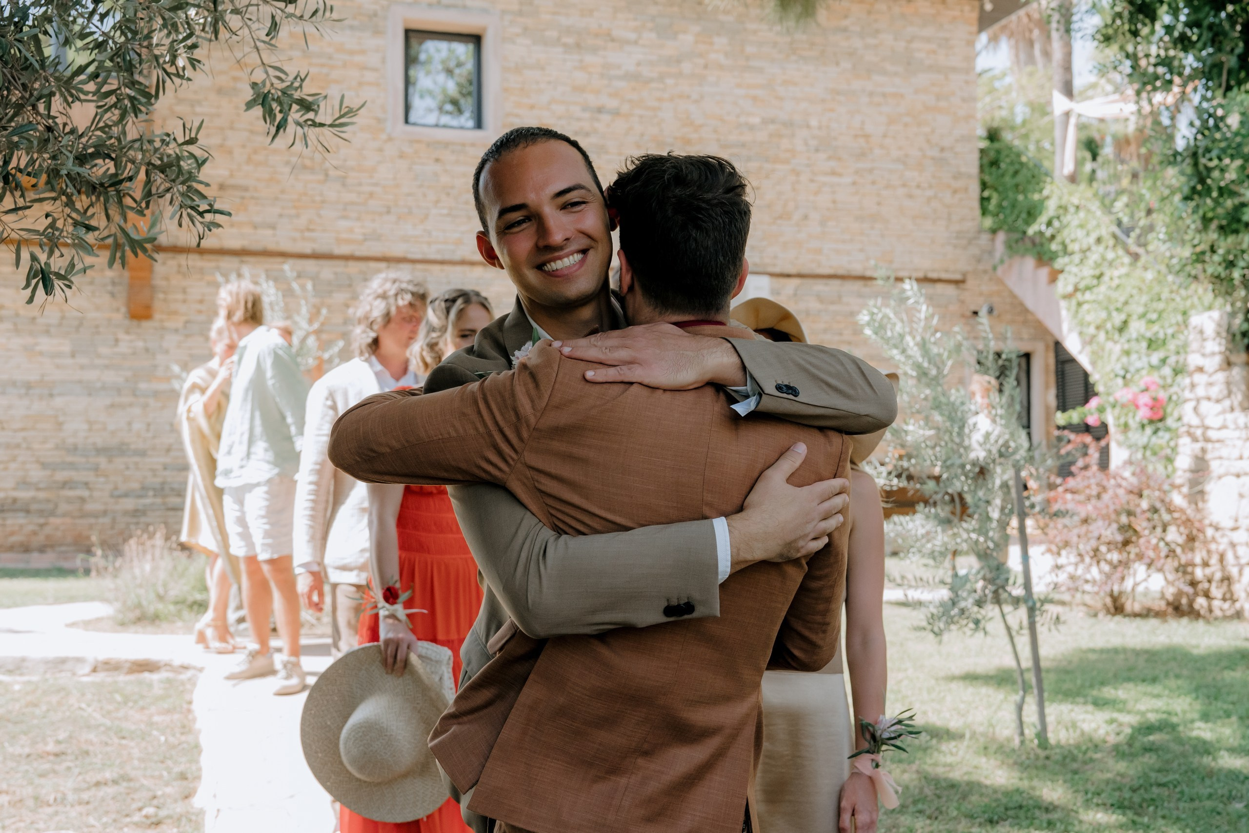 Where tulips meet birch trees. Wedding & Documentary Photographer based in Nuremberg — available across Europe & Turkey | Vitalii Nasonov