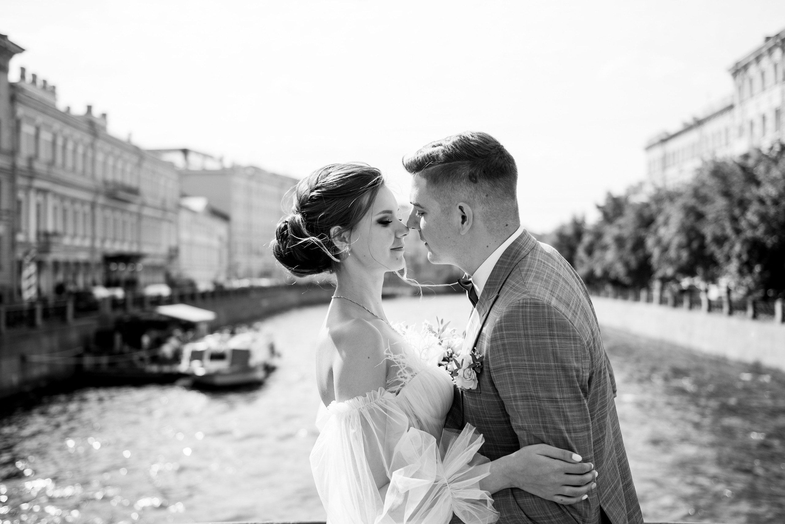 Лето в Санкт-Петербурге. Антон и Кристина. Свадебный и семейный фотограф София Невская