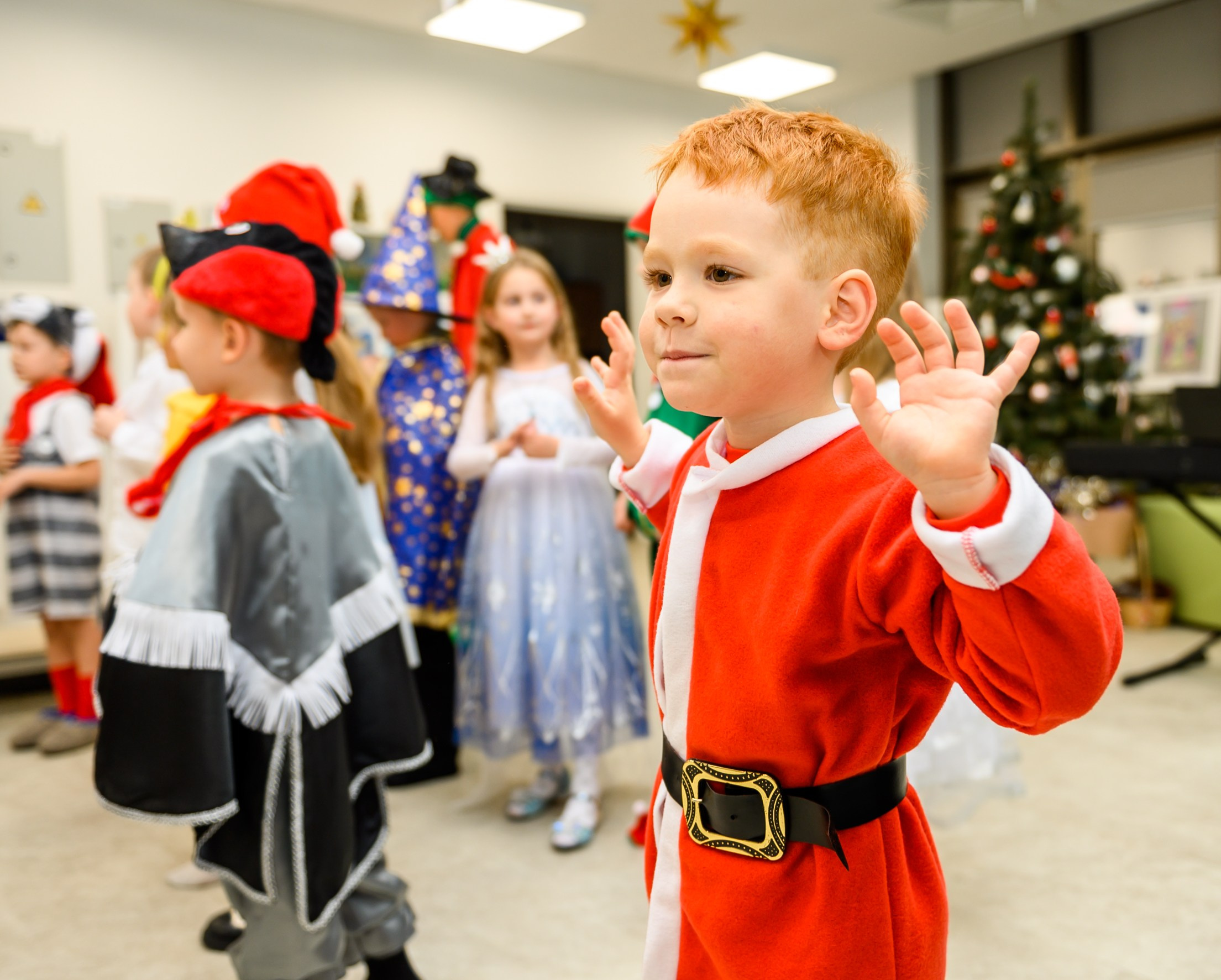 Елка 2025 садик Мантера. Свадебный и семейный фотограф София Невская