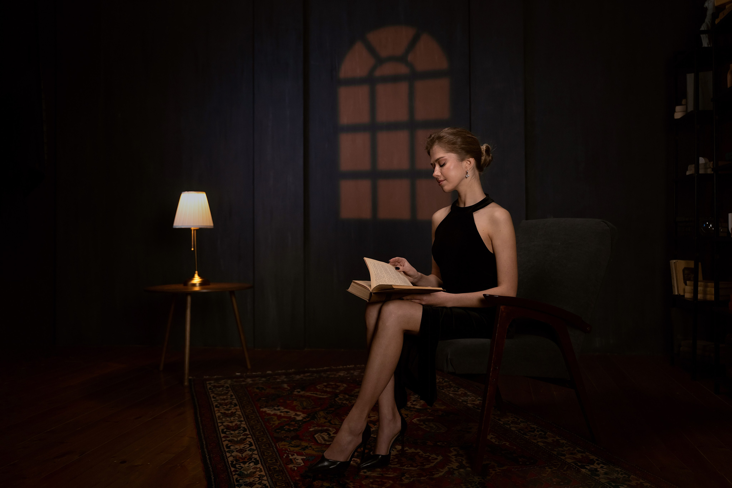 Анастасия (оммаж «Птицы»). Главная