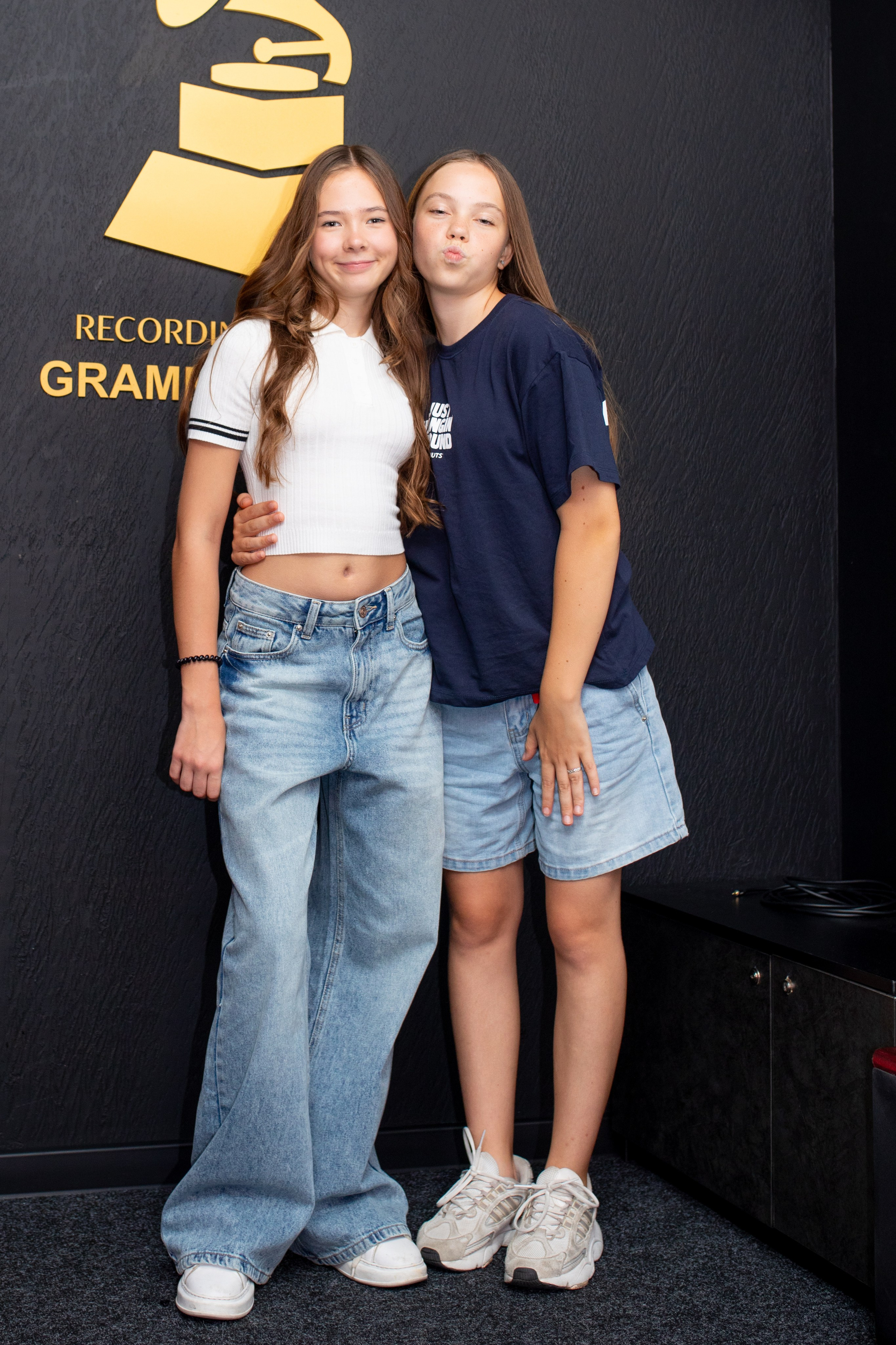 13 лет. Караоке. Друзья. Фотограф в Новосибирске Ася Зверева