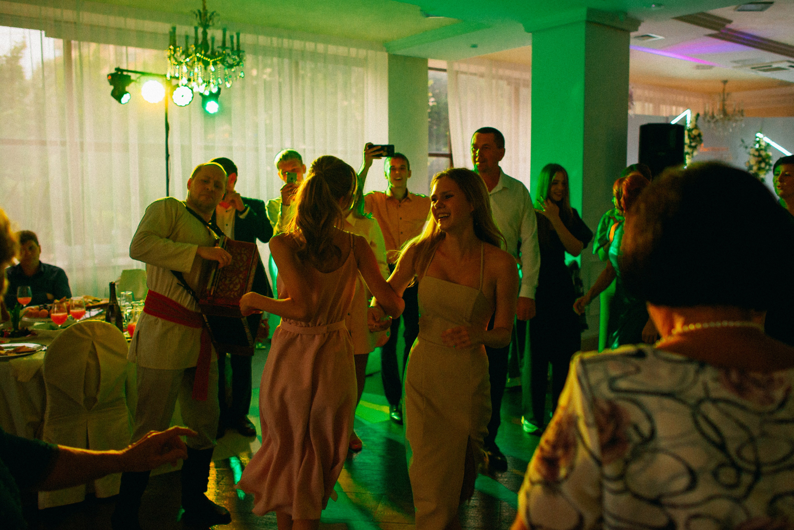 Свадебная съемка (съемка банкета). Свадебный фотограф — фотограф на свадьбу в Воронеже — Свадебное фото