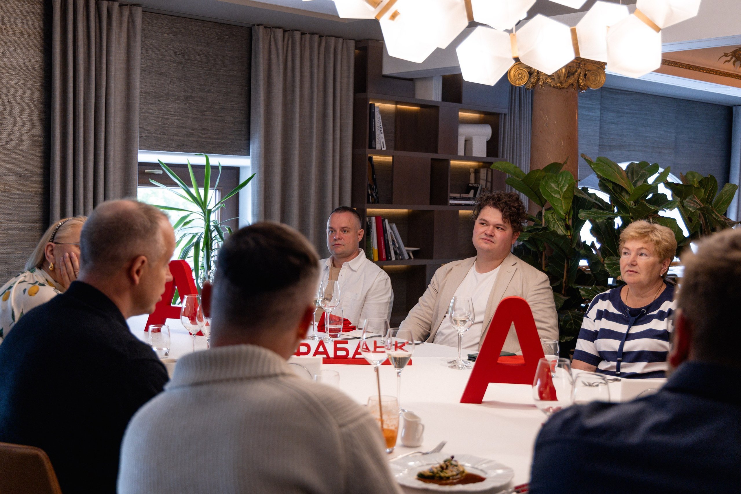 Альфа завтрак | SAVOY. Репортажный фотограф Сурков Артем Москва