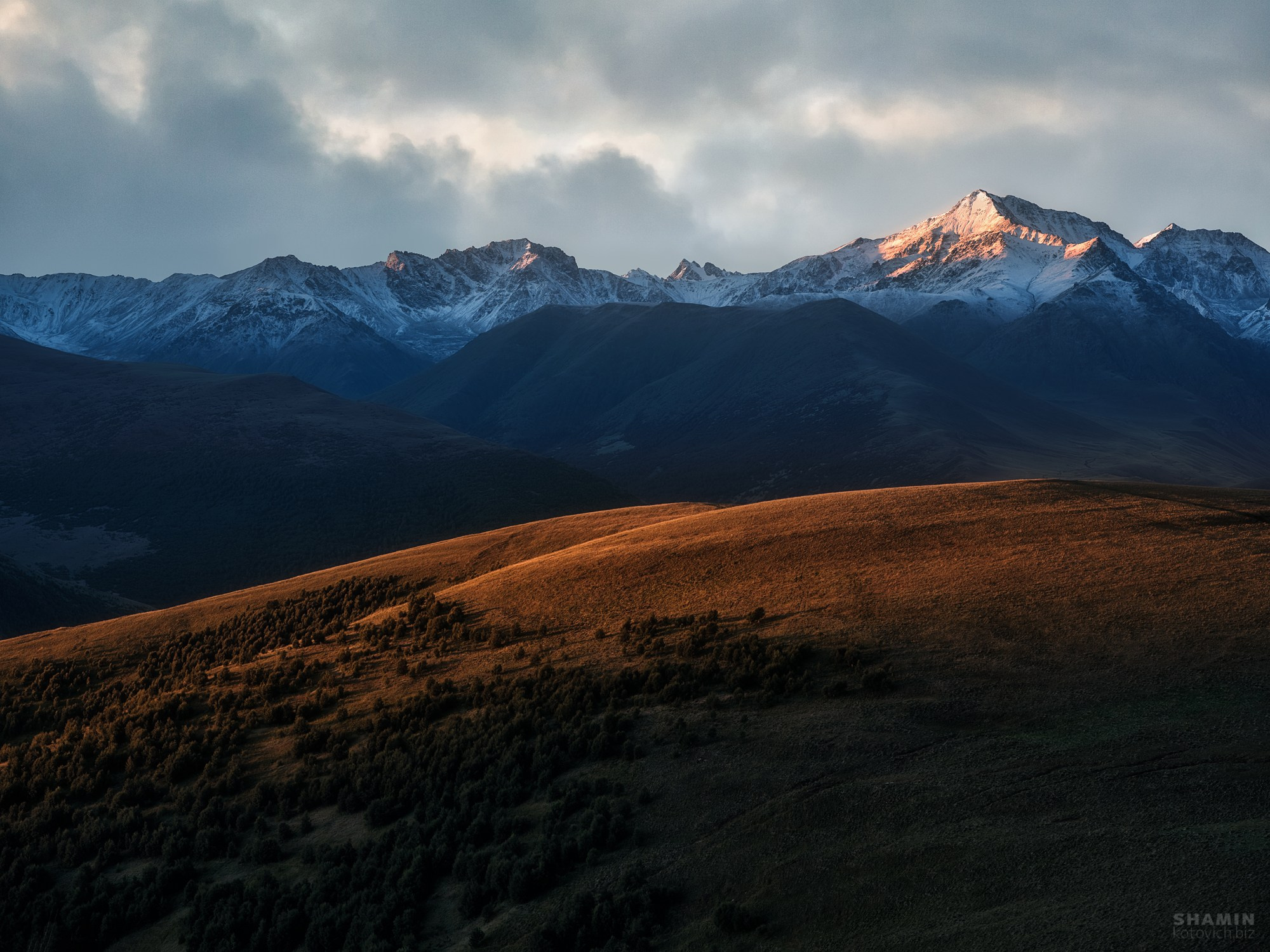 Пейзажи Кавказа: Домбай, Эльбрус, Кисловодск, Минеральные Воды, горы и ледники. Ночной и арт-пейзаж, светопись и атмосфера Кавказа. Фотограф Константин Шамин