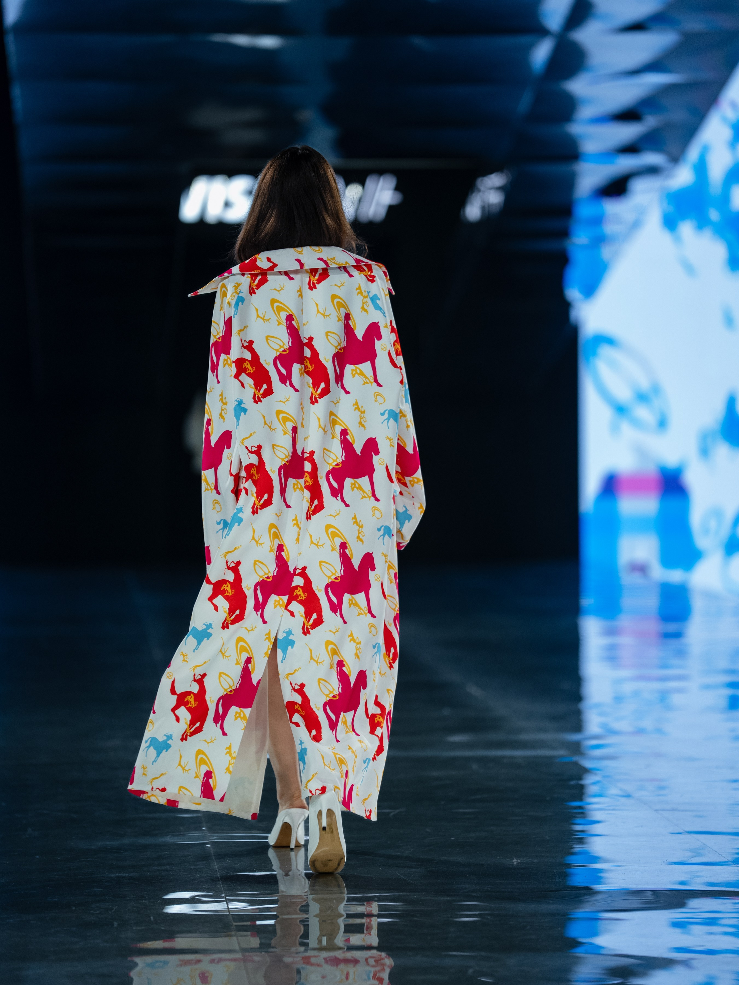 Visa Fashion Week Studio 4353. Сайт Алматинского НЮ АРТ, будуар и фэшн фотографа Дениса Карпенко