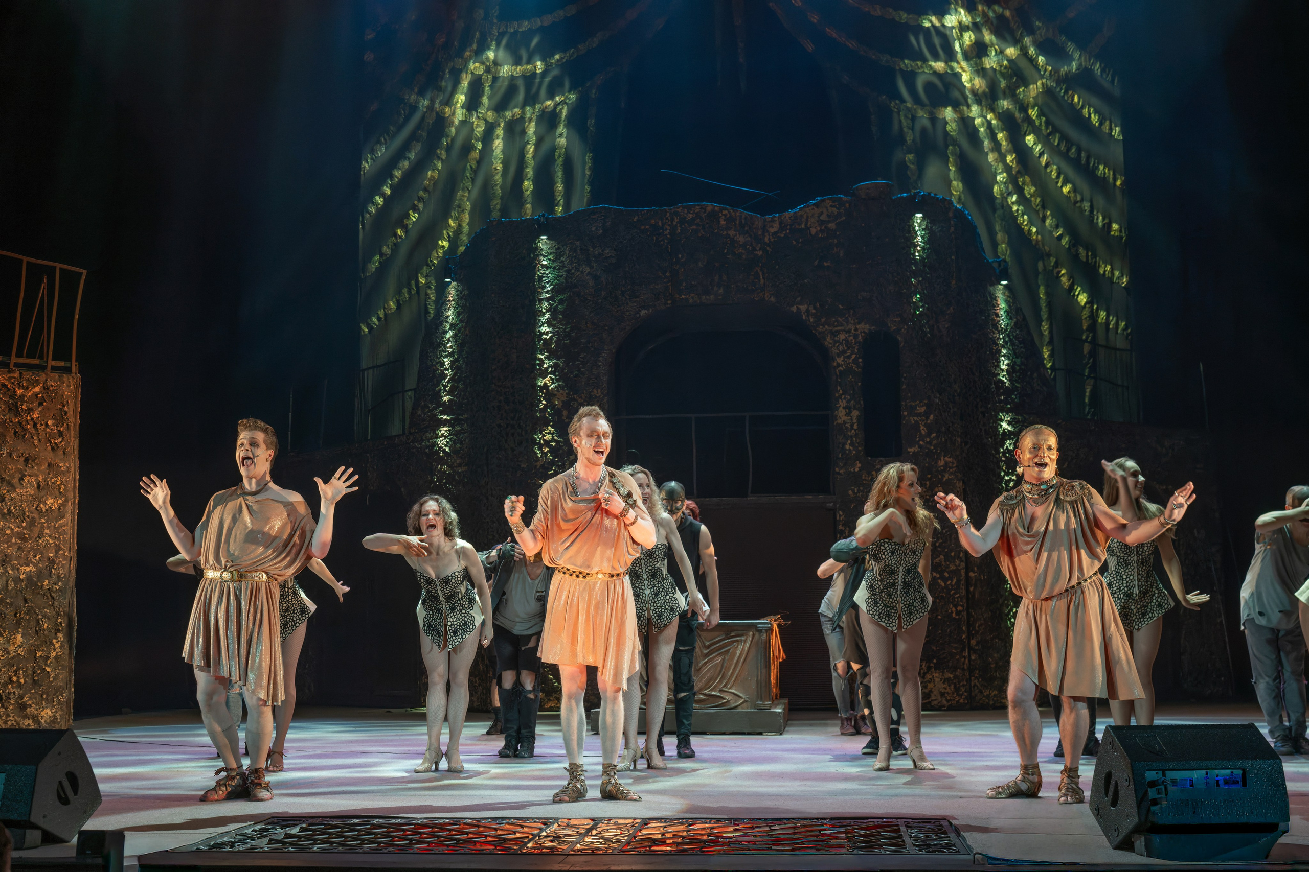 Театр Моссовета: Иисус Христос Супервезда — 35 лет на сцене. Сайт фотографа Сергея Абрамова