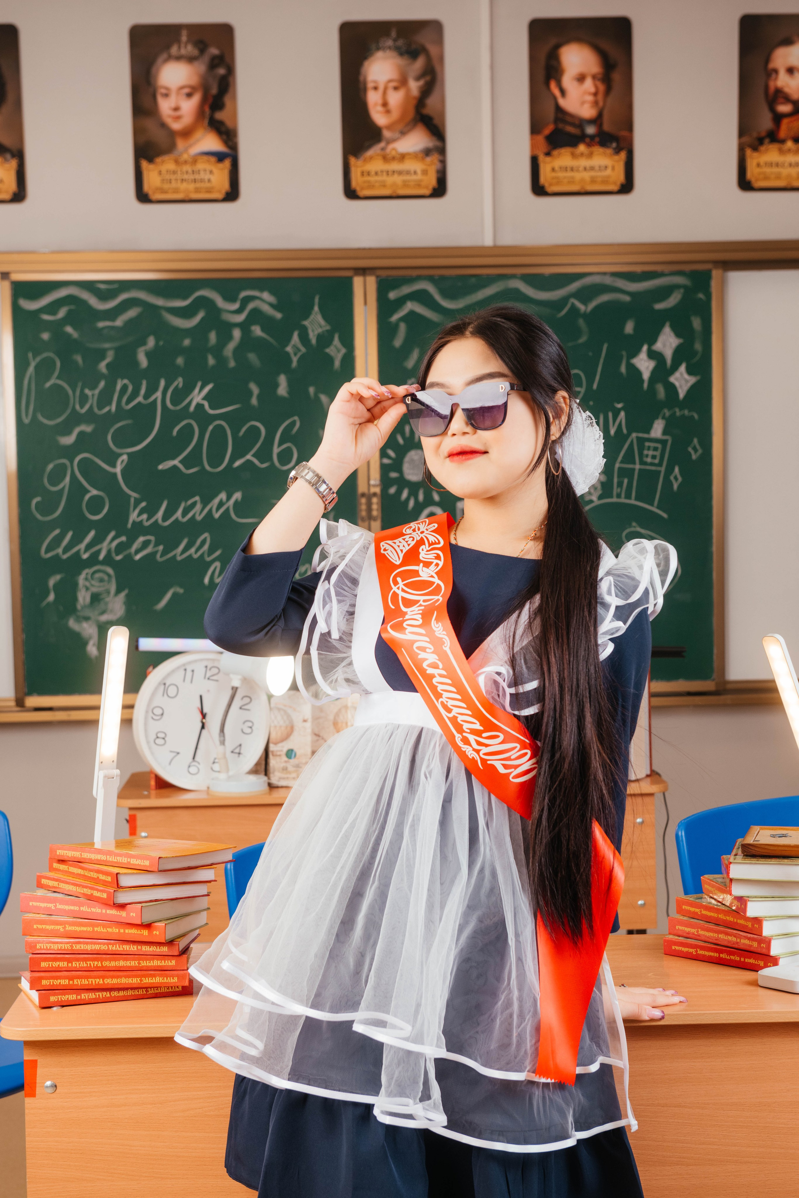 Выпускной фотоальбом для средней школы. Фотограф Эллина Дар г. Улан-Удэ