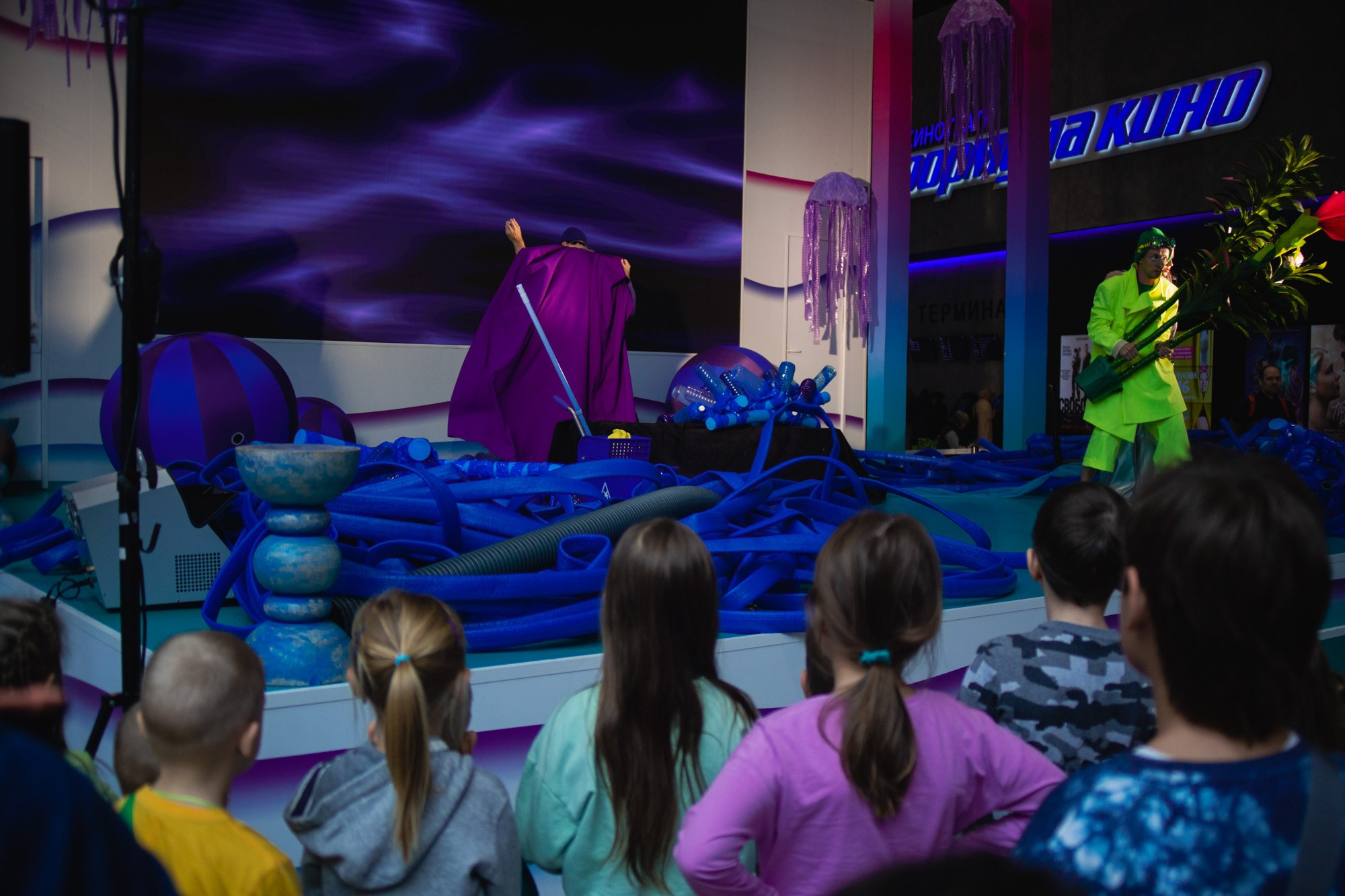 Сказка в ТЦ Океания. Репортажный и концертный фотограф в Москве Анастасия Осень