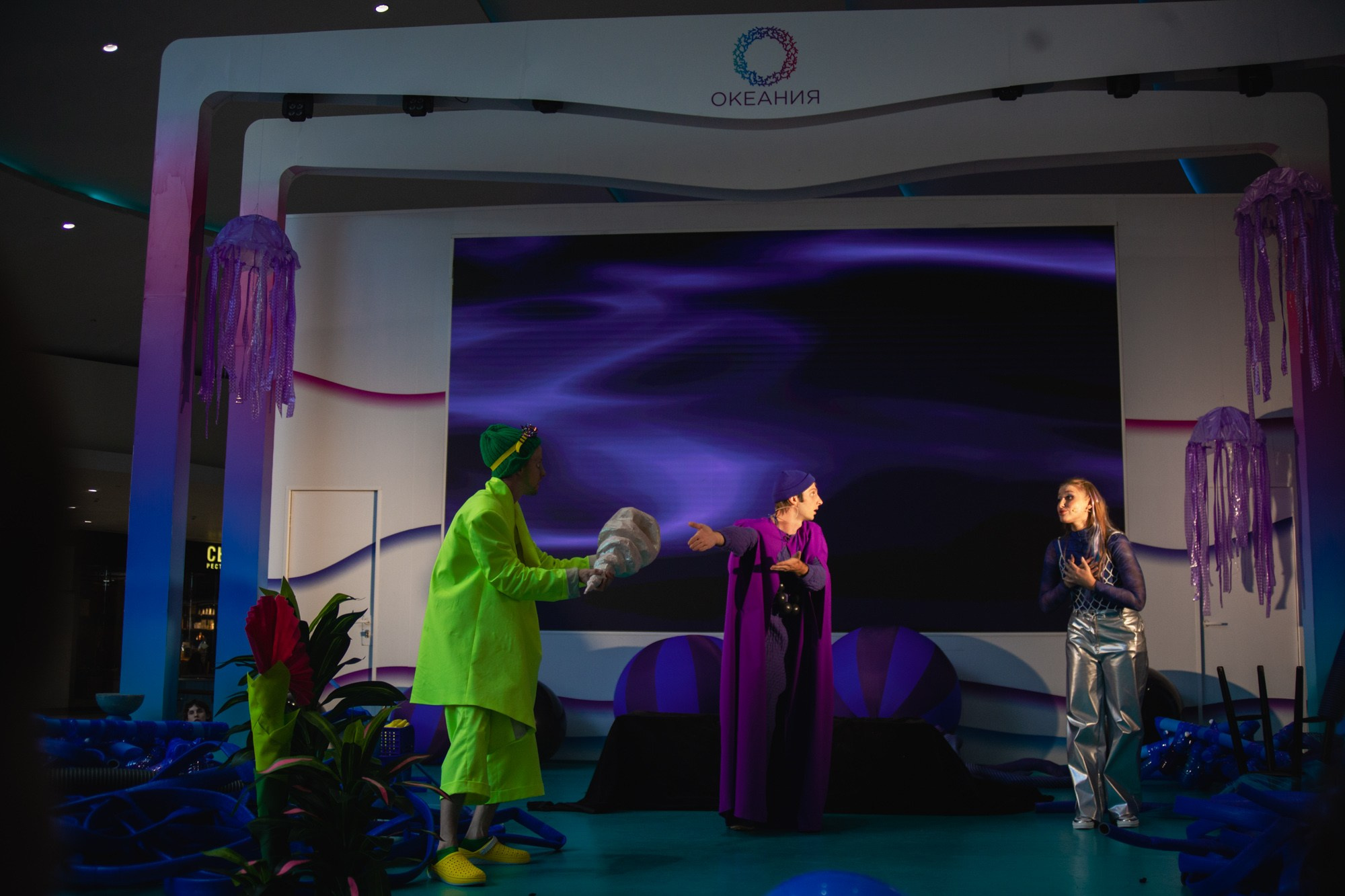 Сказка в ТЦ Океания. Репортажный и концертный фотограф в Москве Анастасия Осень