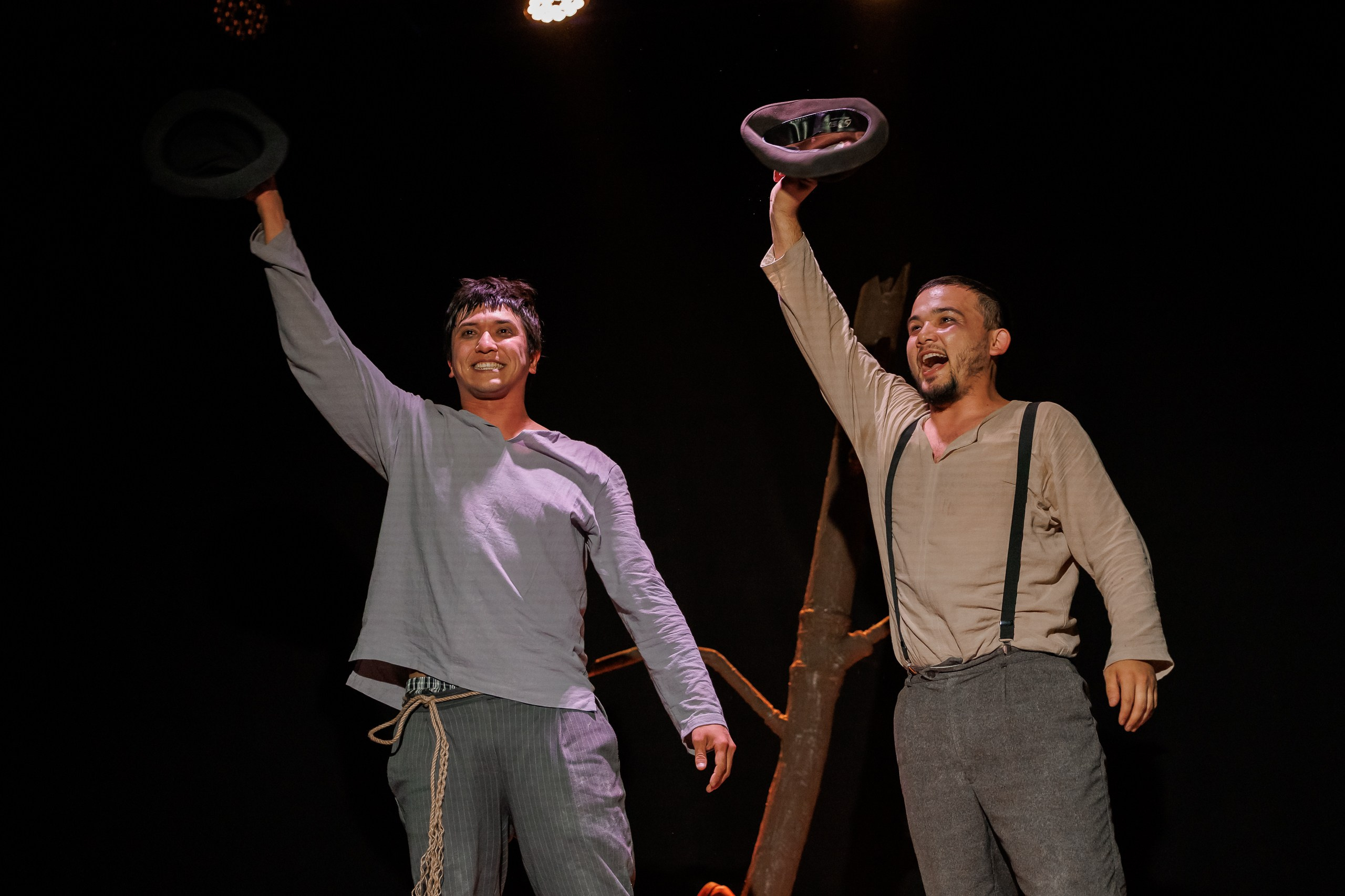 Спектакль «В ожидании Годо» от театра Д. Лица в СПб. Фотограф в Санкт-Петербурге — Сергей Петров