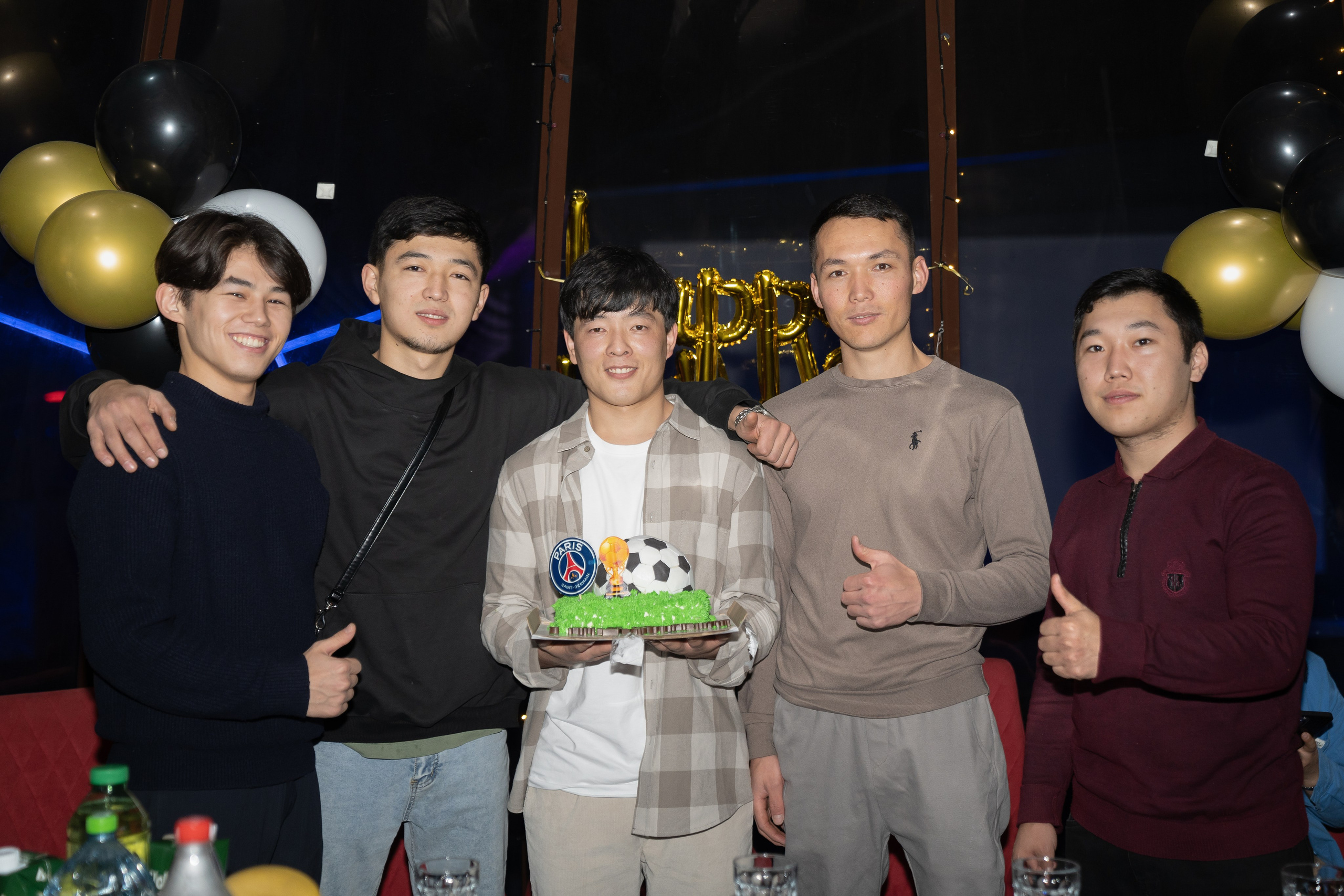 День рождения в большом семейном кругу. Фотограф Строгино Яна Гавриленко