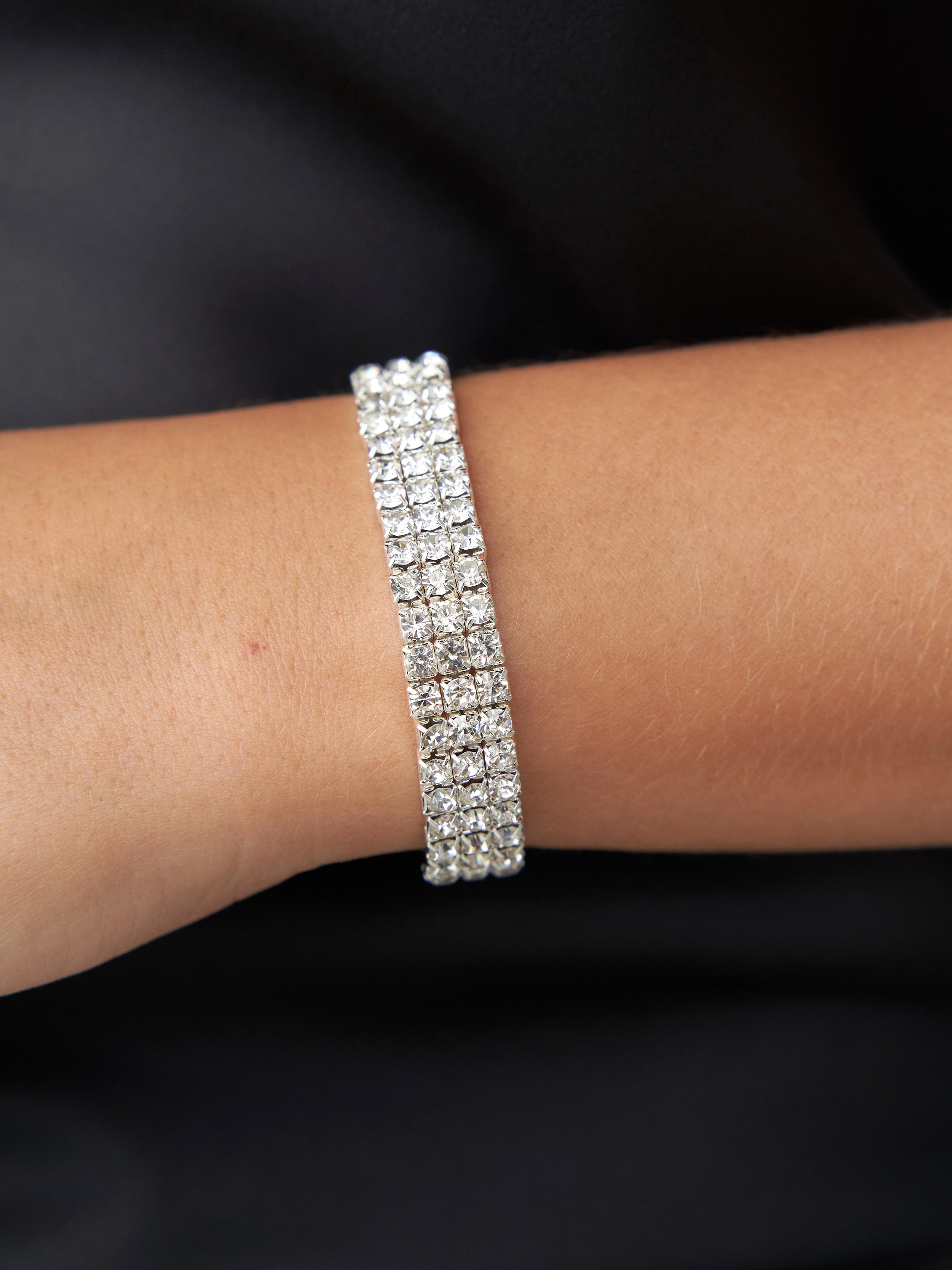 ЮЛЯ. Контент для маркетплейсов и соцсетей. Фото и видео съемка