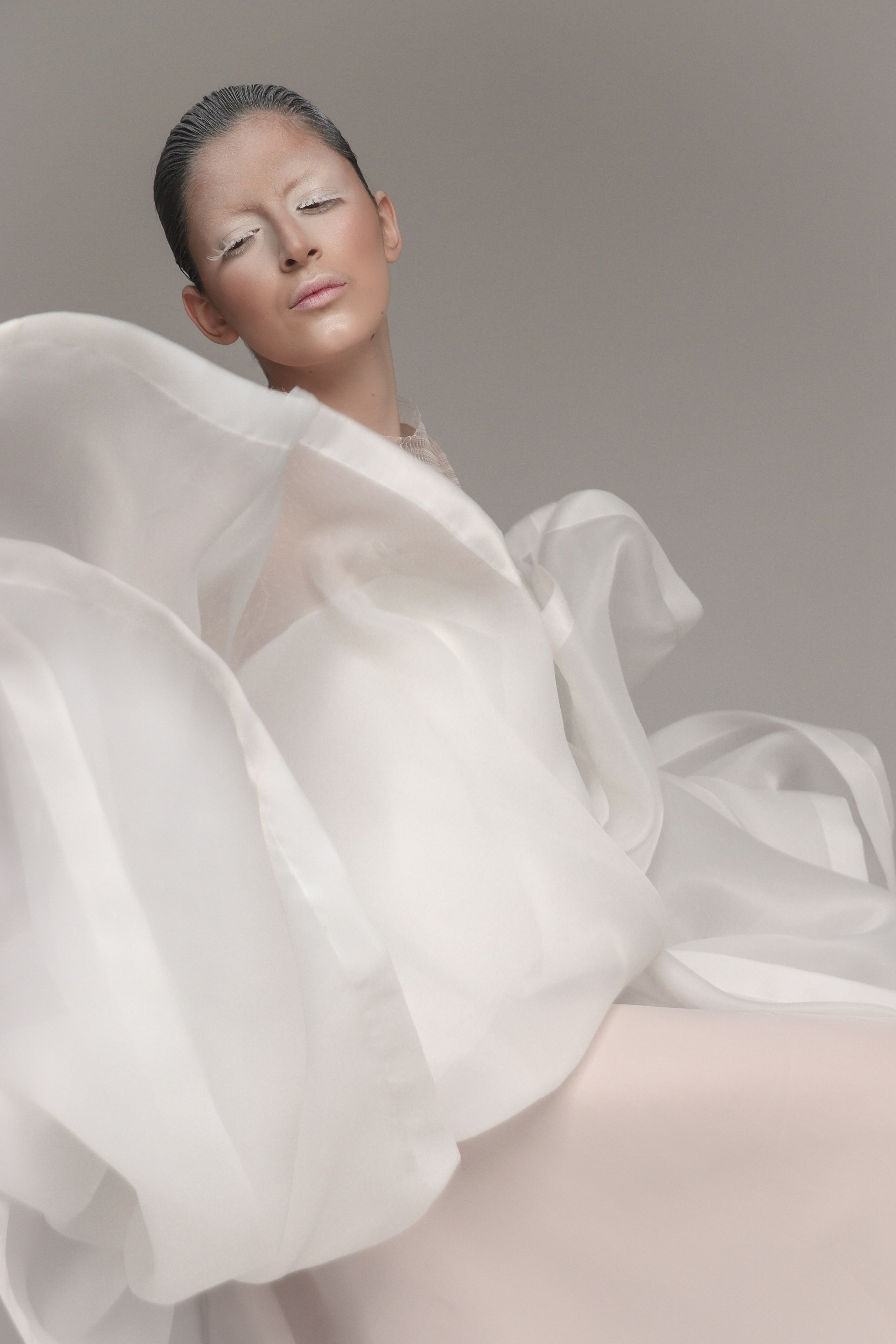 Снежная лилия. Zuleta.Go