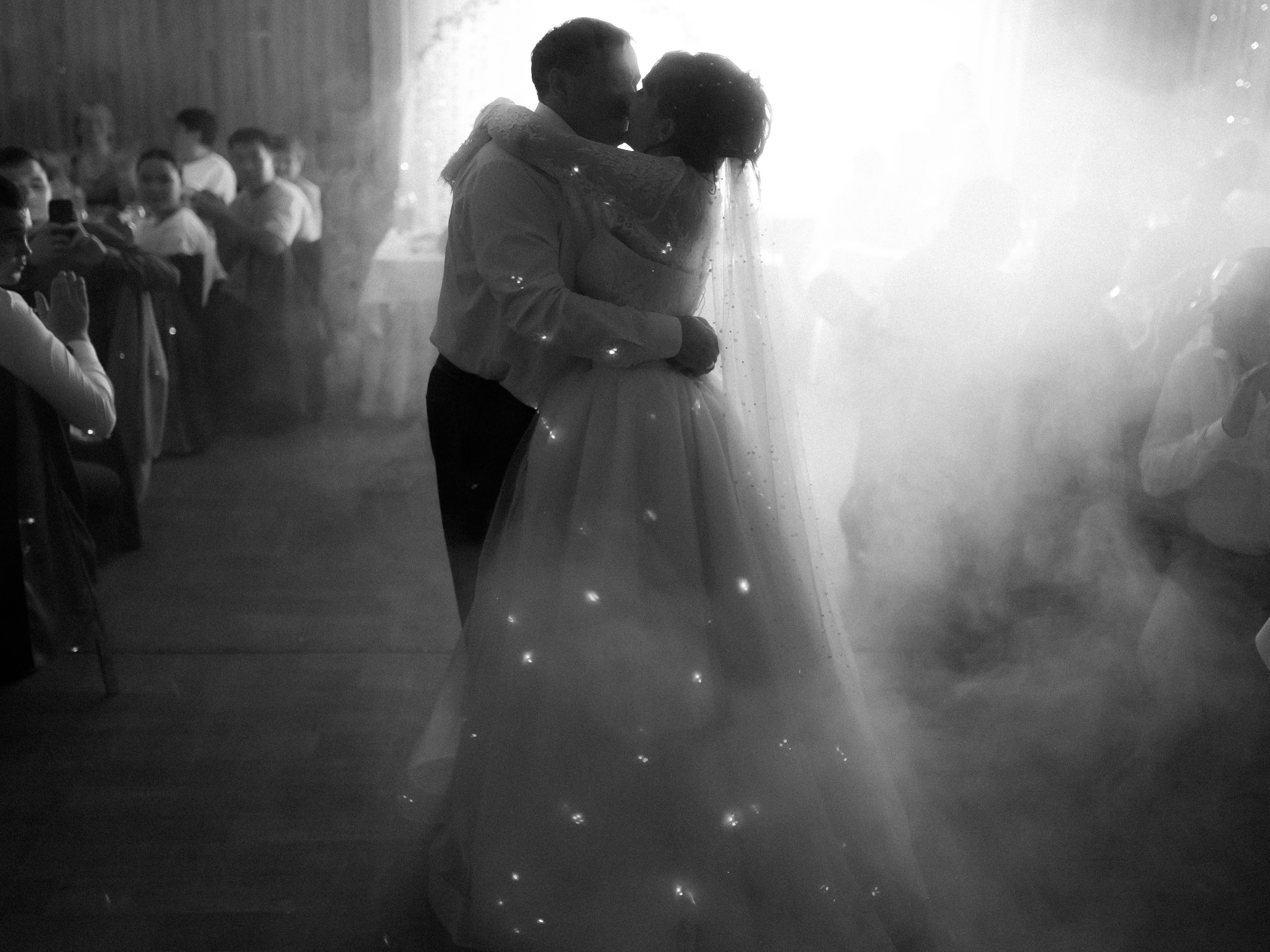 Love & Wed. SHDEN — Photographer | Content Creator